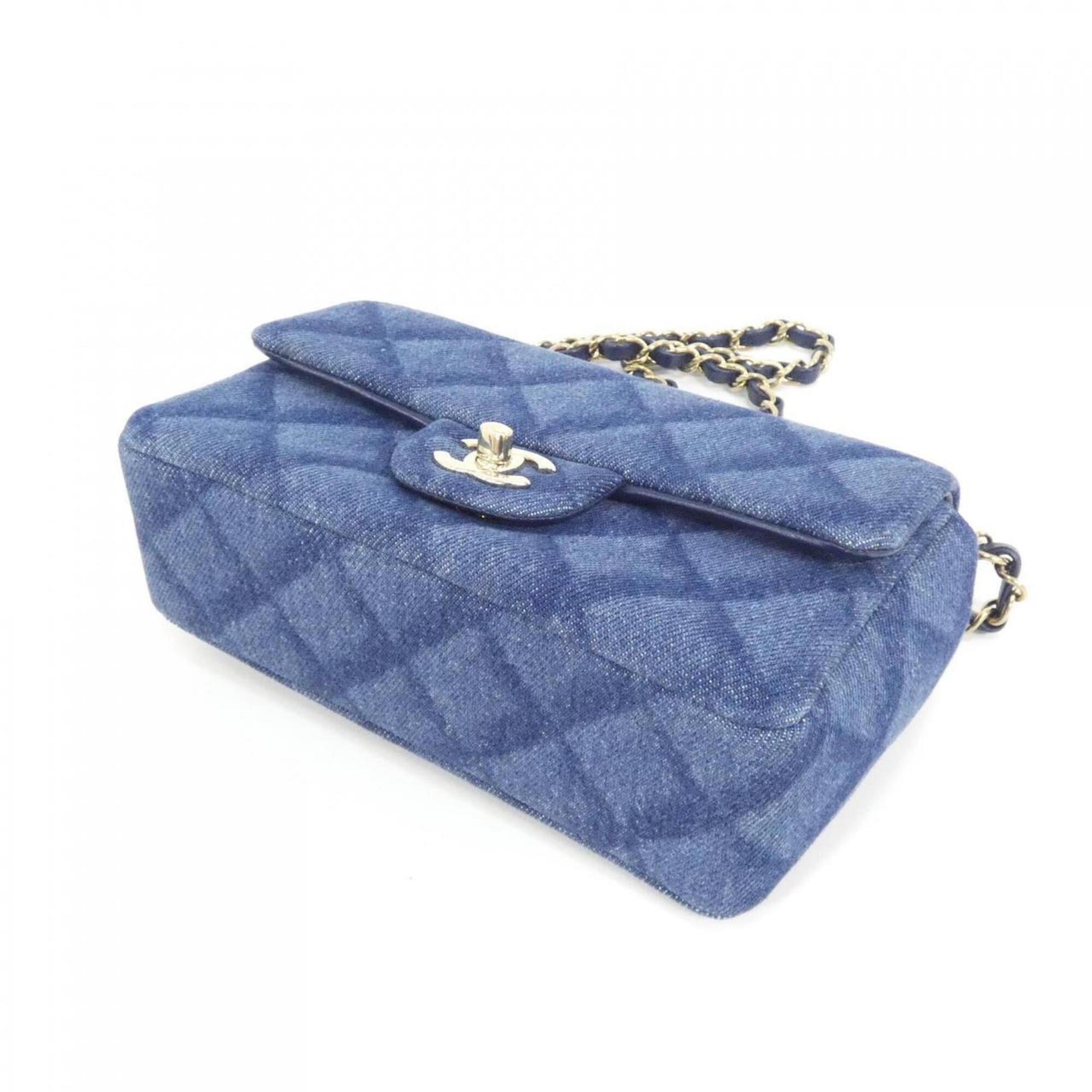 Chanel Blue Denim Shoulder Bag (Pre-Owned)