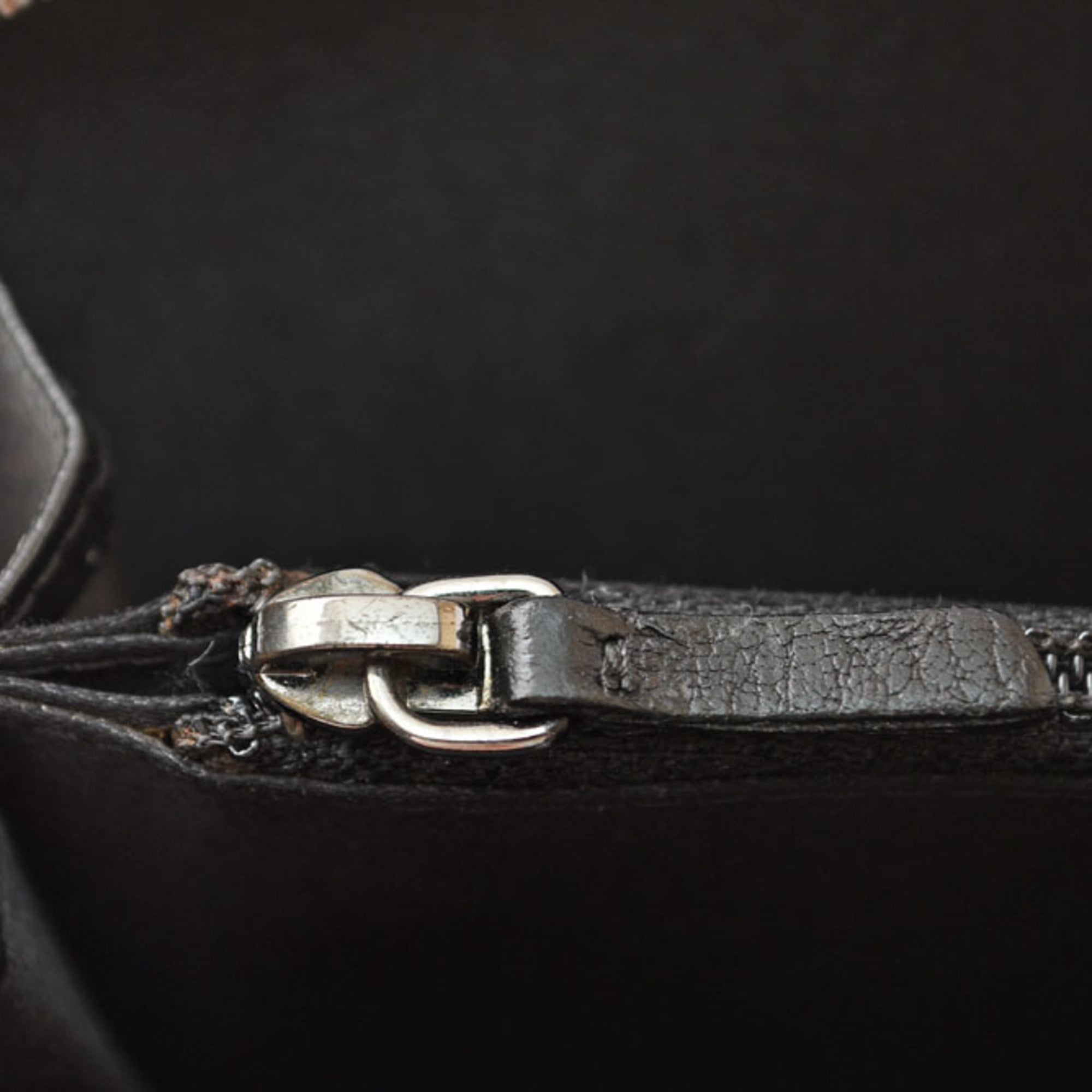 Chanel Black Leather Long Wallet (Bi-Fold) (Pre-Owned)