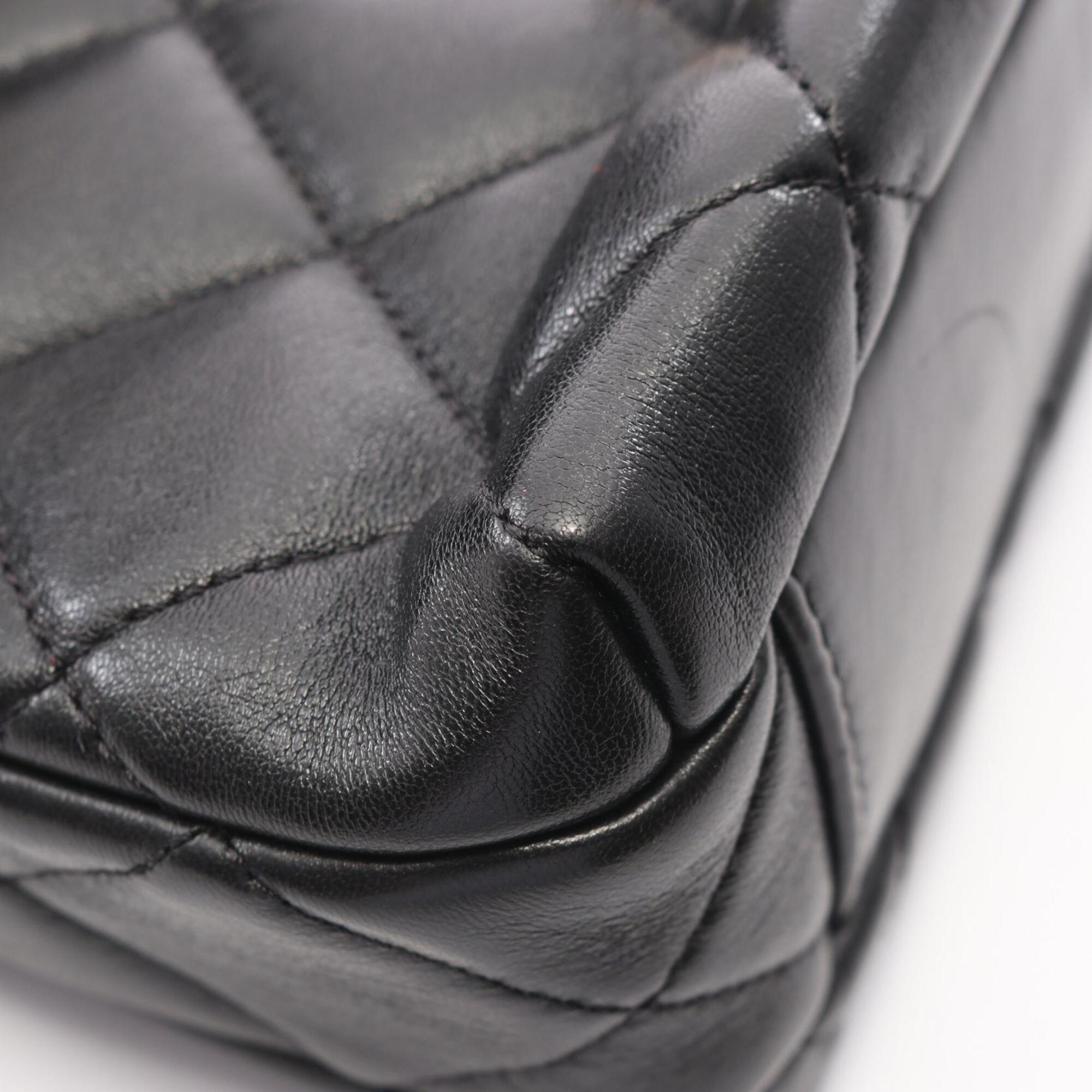 Chanel Black Leather Handbag Shoulder Bag (Pre-Owned)