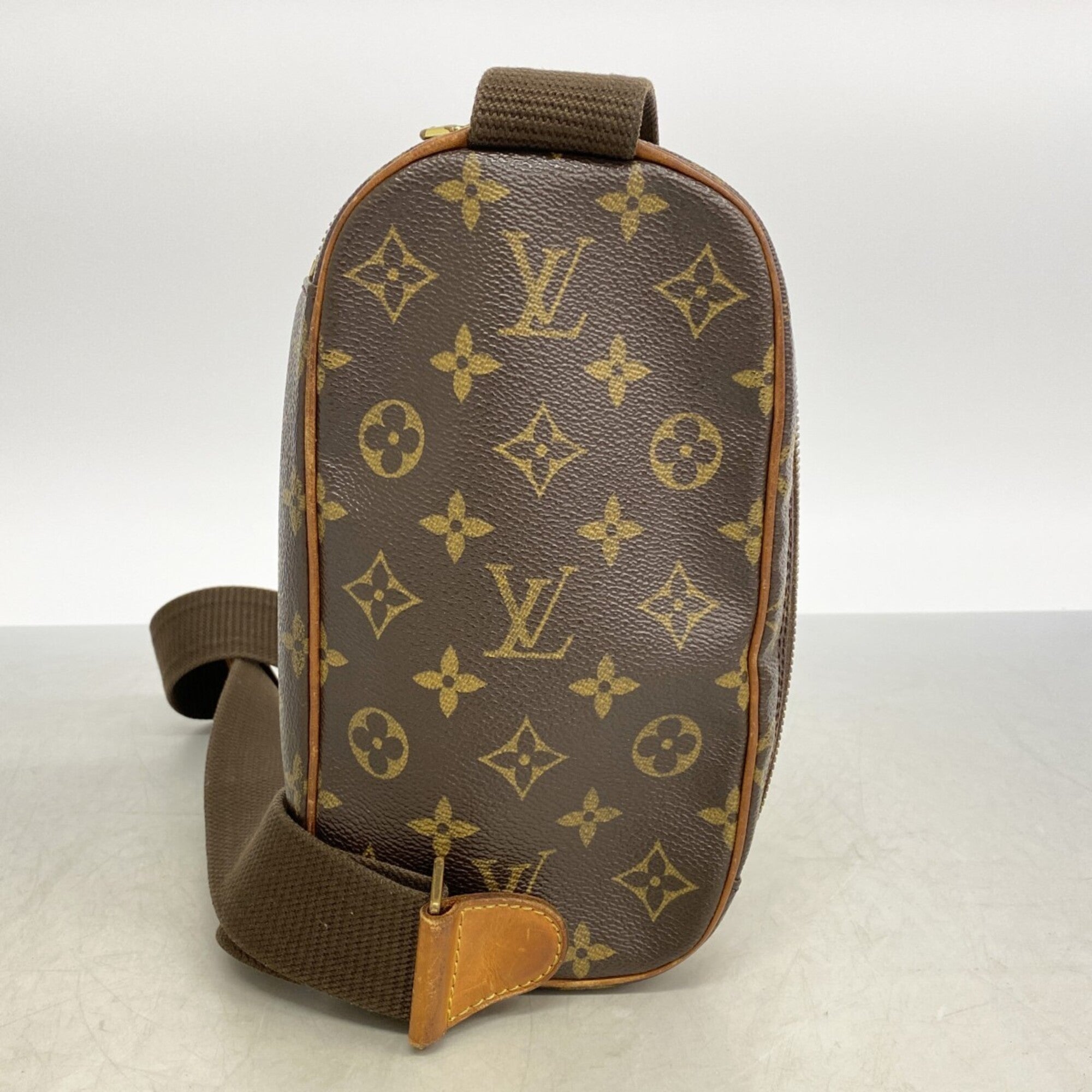 Louis Vuitton Brown Sling Bag (Pre-Owned)