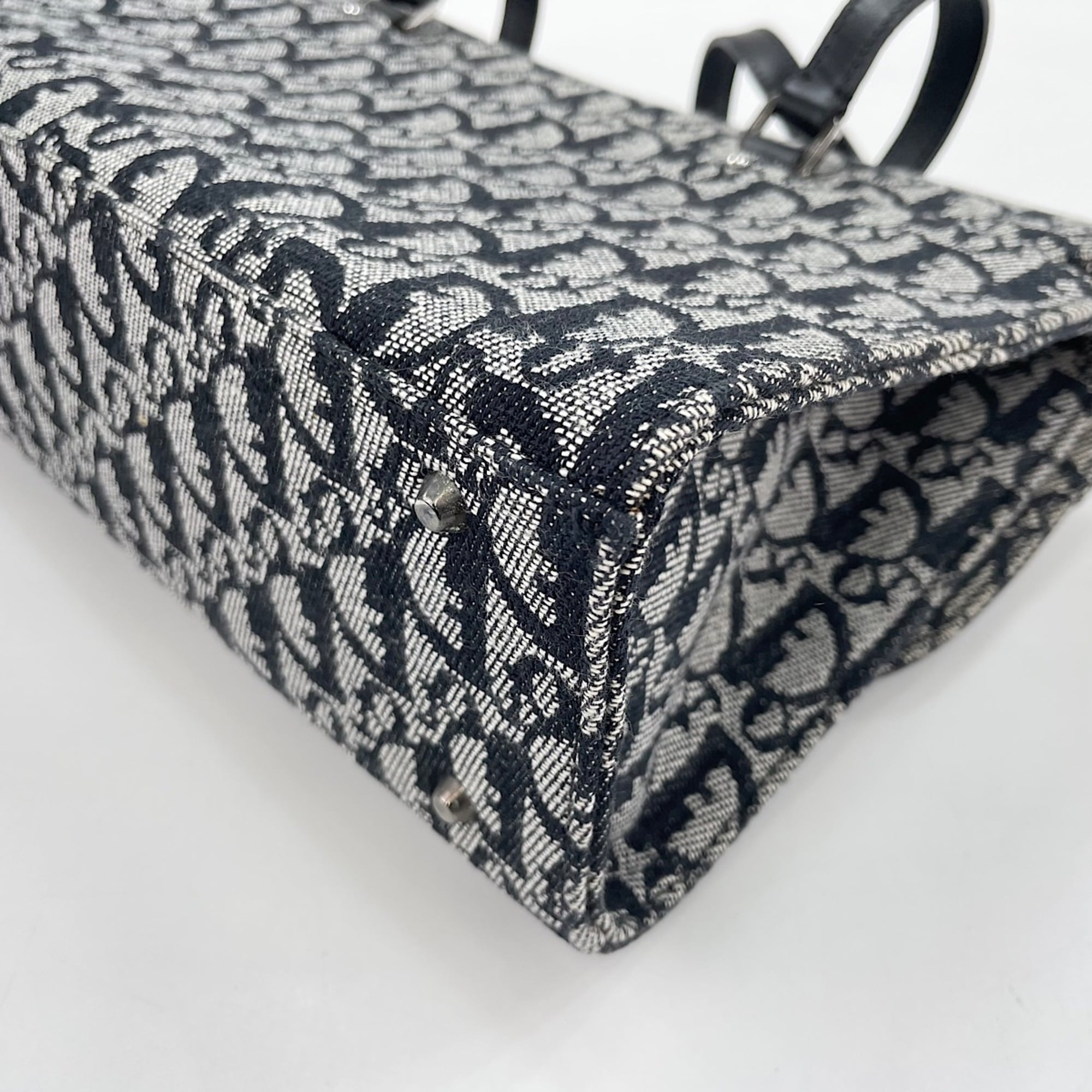 Christian Dior Black Handbag (Pre-Owned)