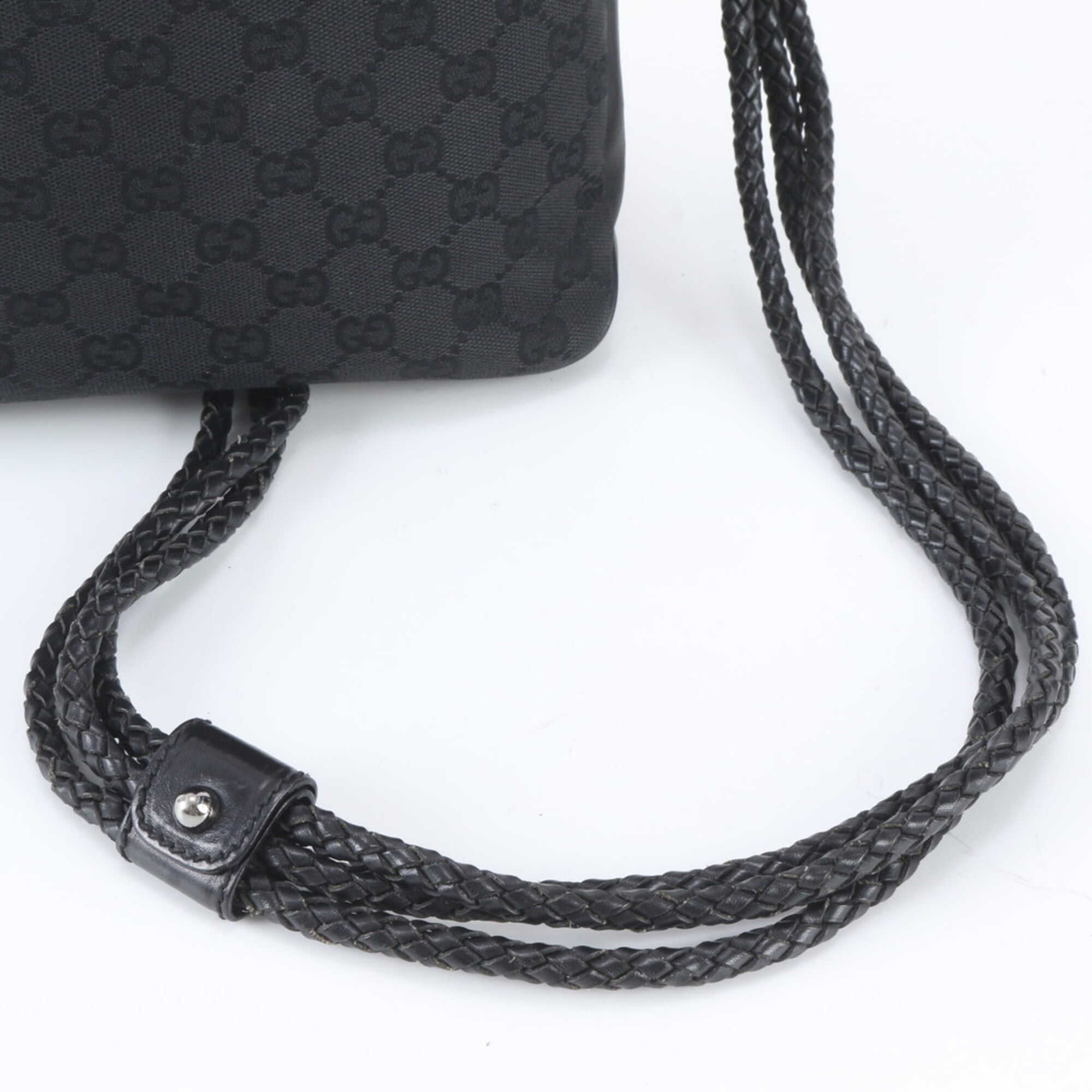 Gucci Gg Canvas Black Gg Canvas Shoulder Bag (Pre-Owned)