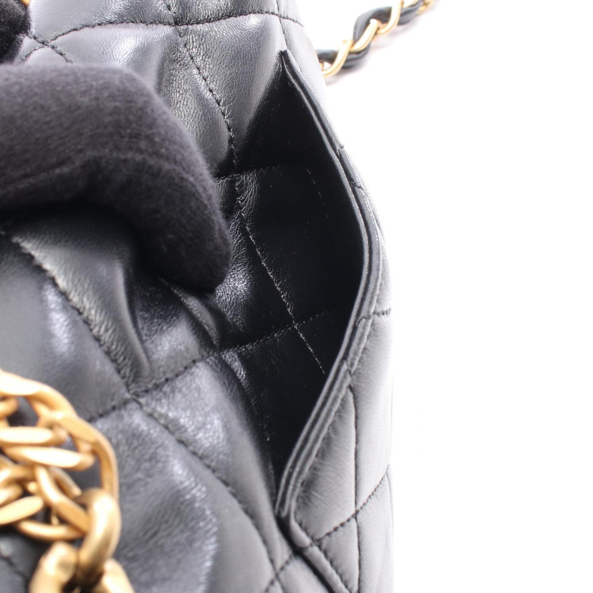 Chanel Matelasse Black Leather Handbag Shoulder Bag (Pre-Owned)