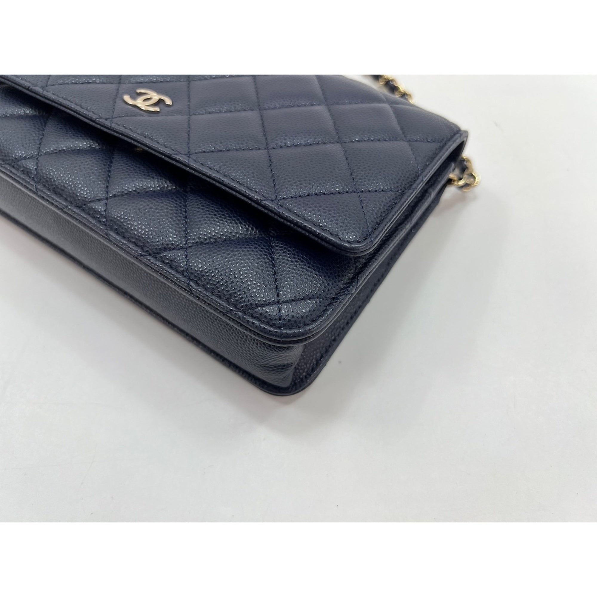 Chanel Navy Shoulder Bag (Pre-Owned)
