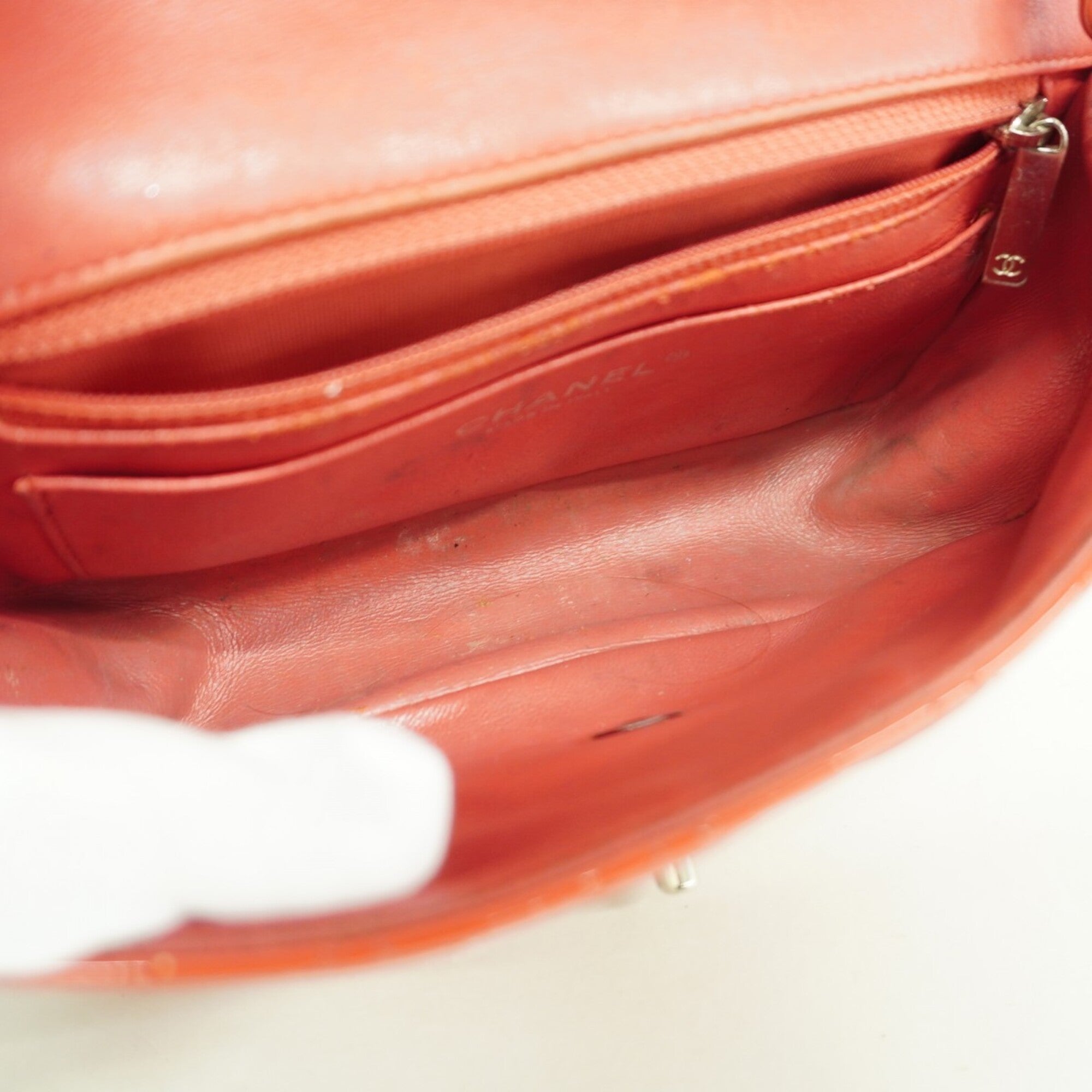 Chanel Red Color Patent Leather Shoulder Bag (Pre-Owned)