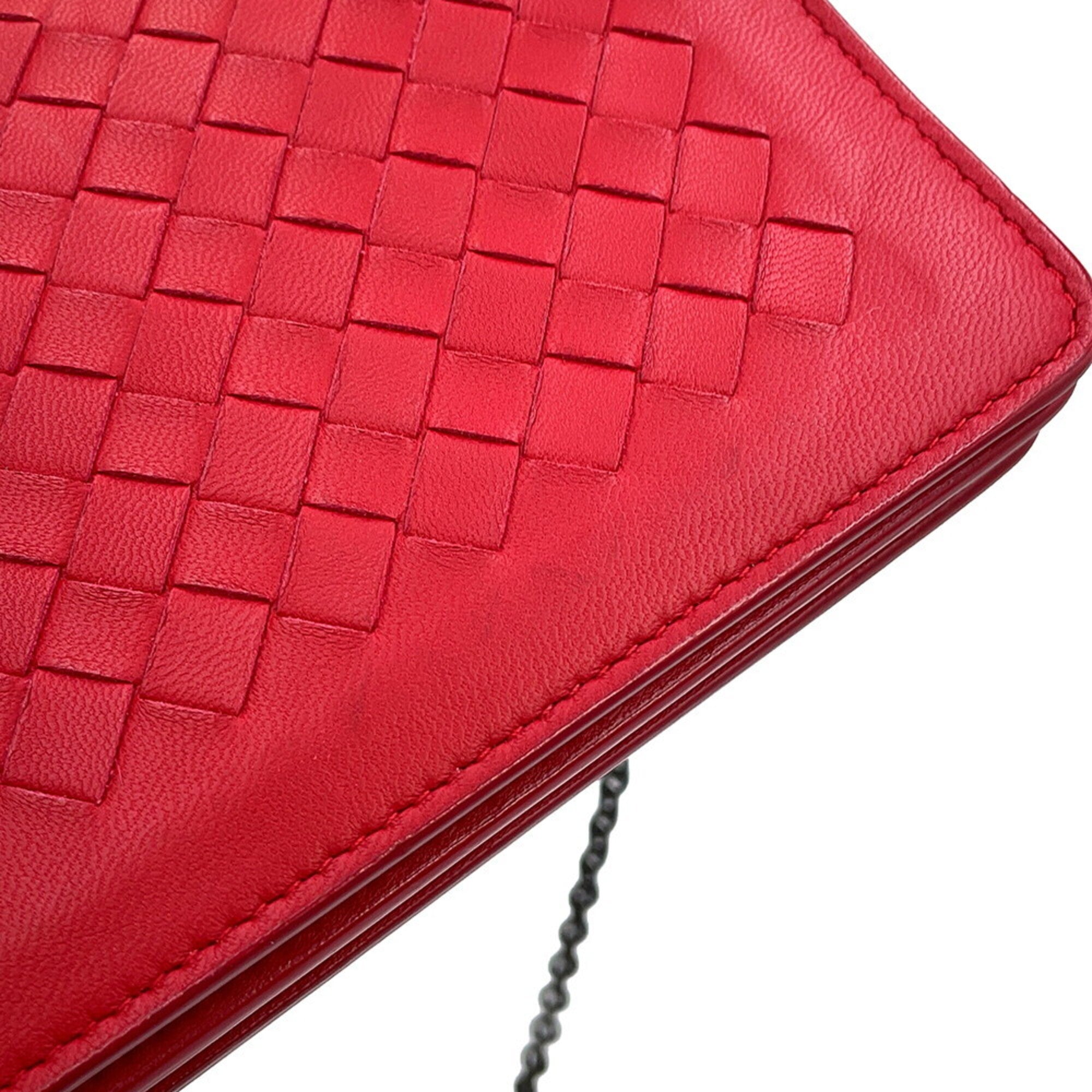 Bottega Veneta Red Color Leather Chain/Shoulder Wallet (Pre-Owned)