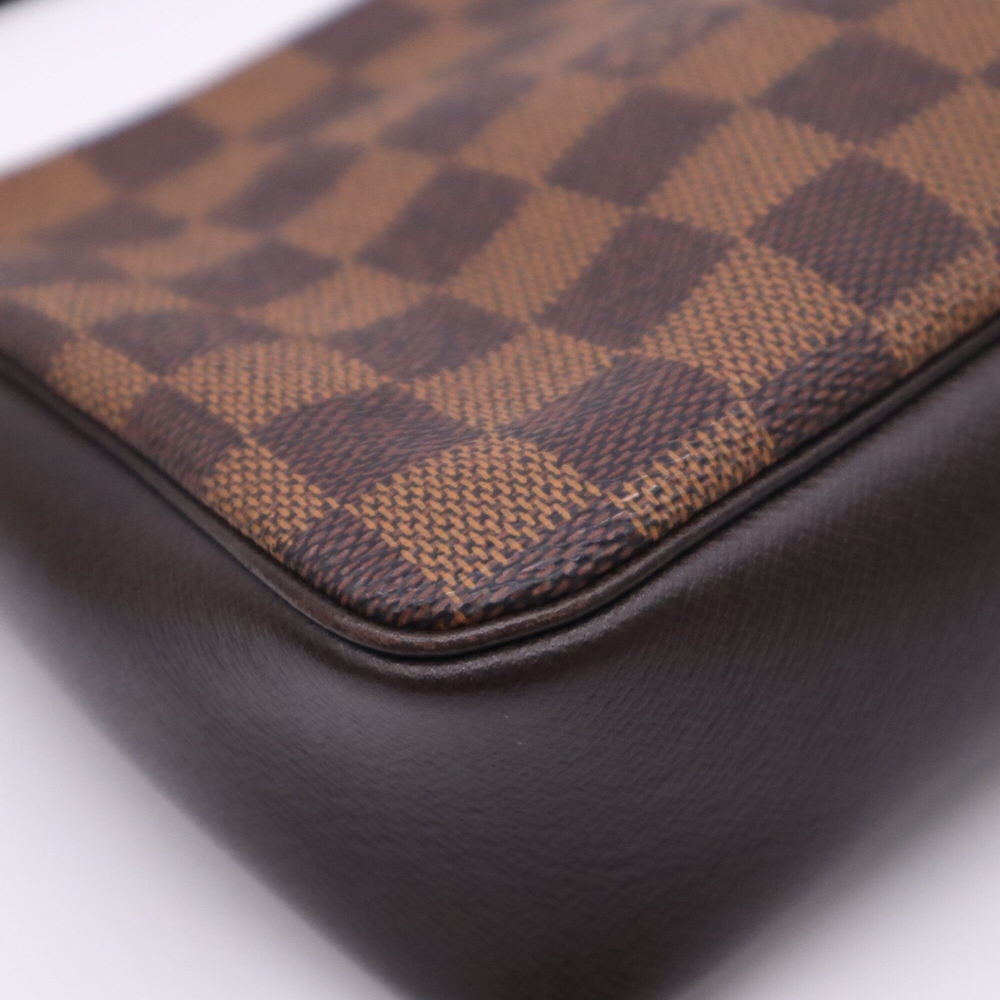 Louis Vuitton Damier Beige Brown Coated Canvas Leather Handbag (Pre-Owned)