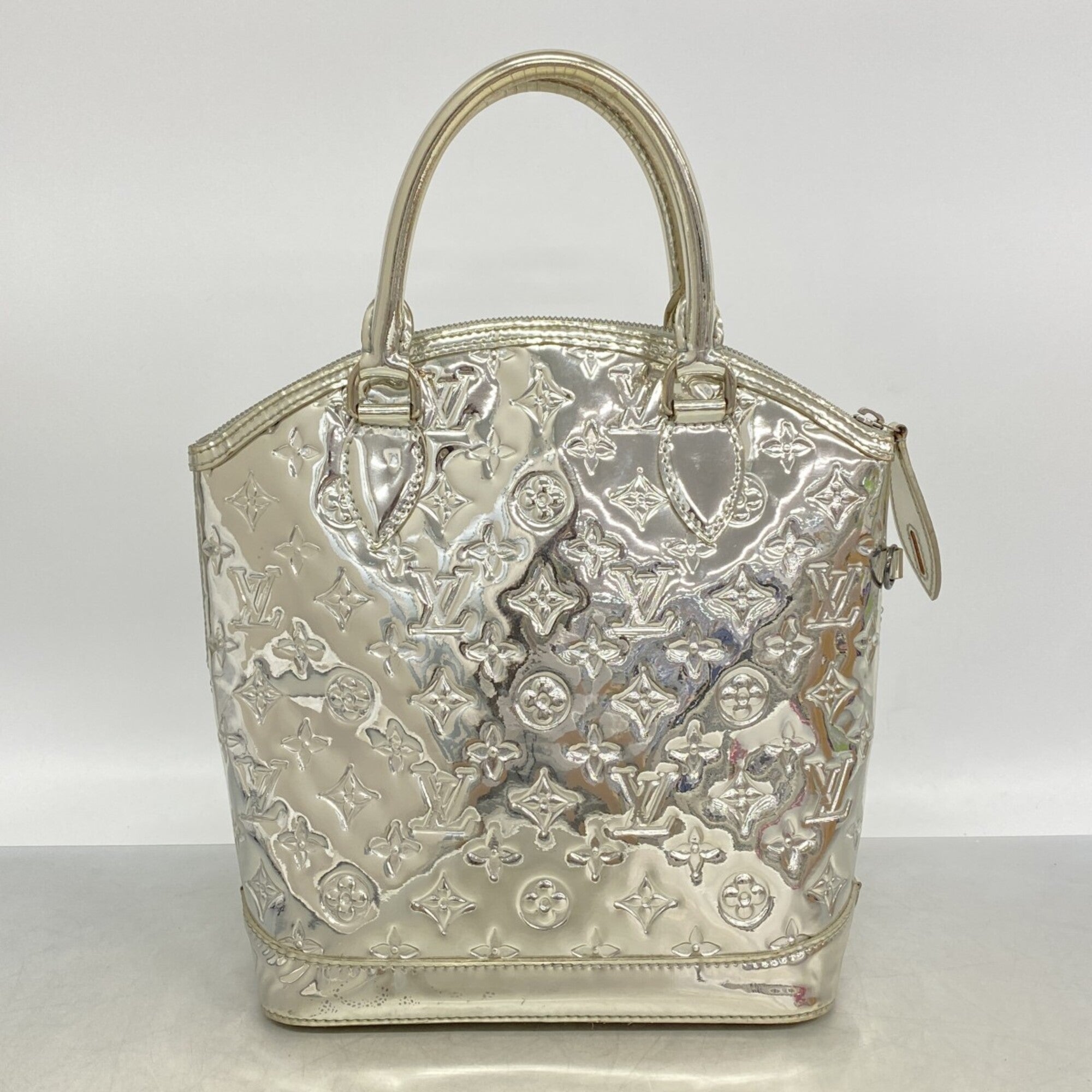 Louis Vuitton Argent Handbag (Pre-Owned)