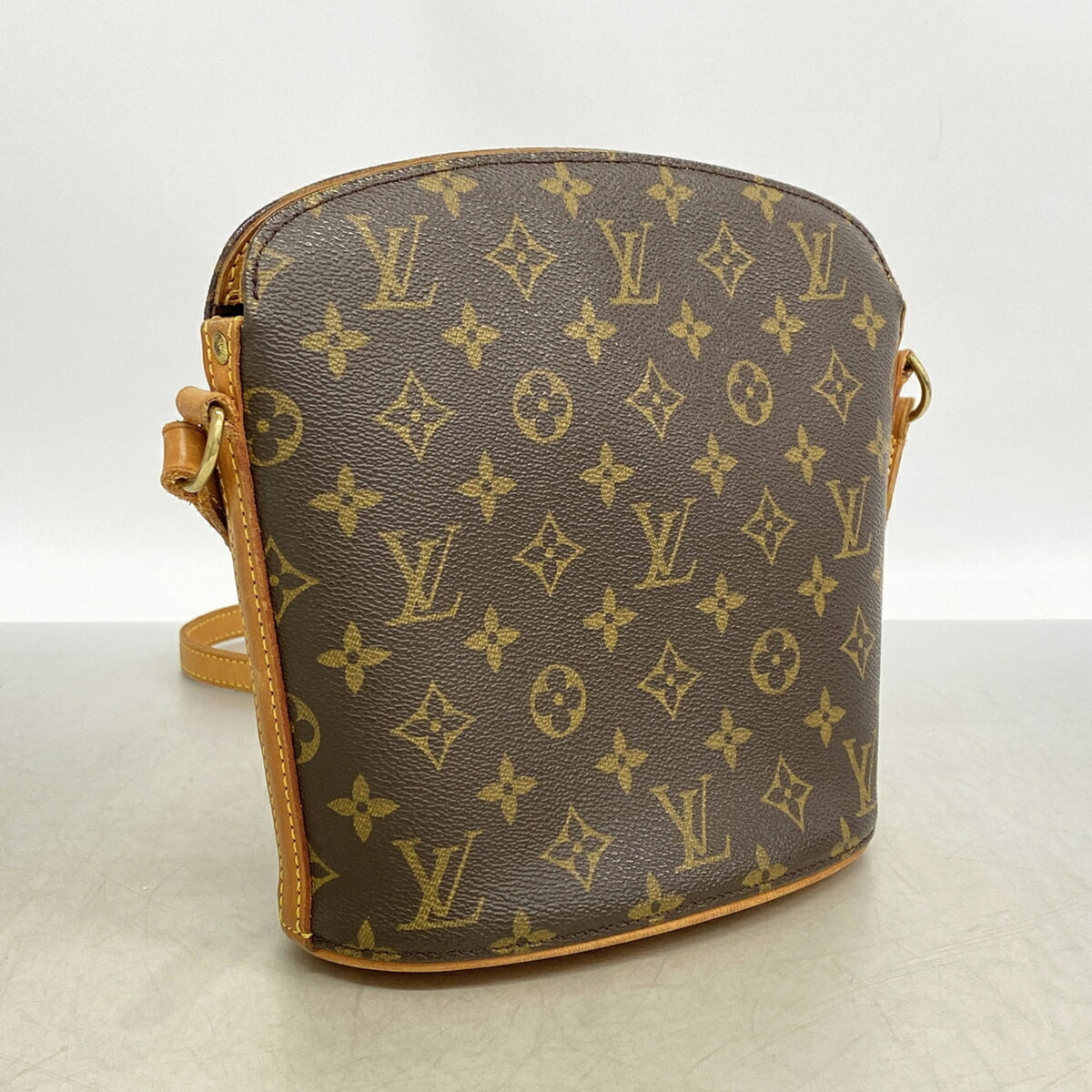 Louis Vuitton Brown Shoulder Bag (Pre-Owned)