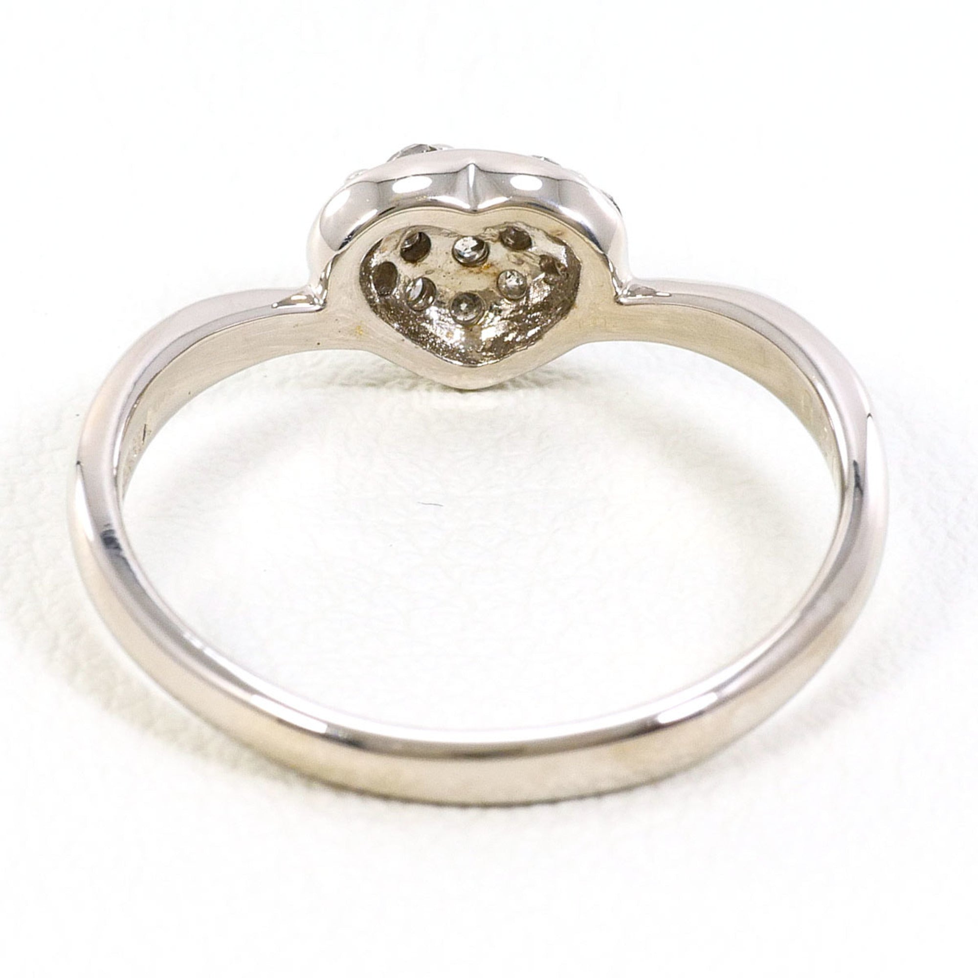 Unbranded White Gold White Gold (18K) Band Ring (Pre-Owned)
