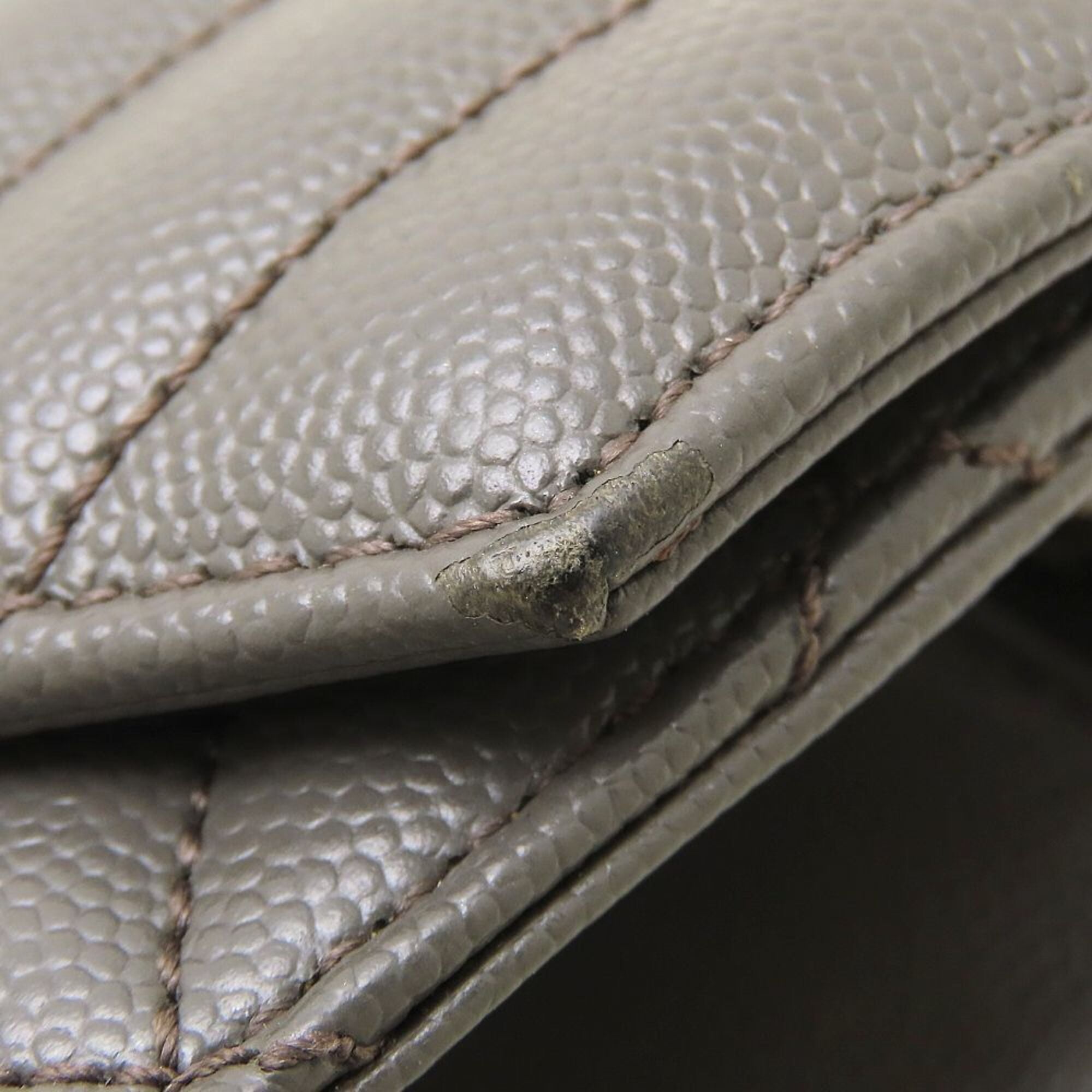 Yves Saint Laurent Gray Leather Shoulder Bag (Pre-Owned)