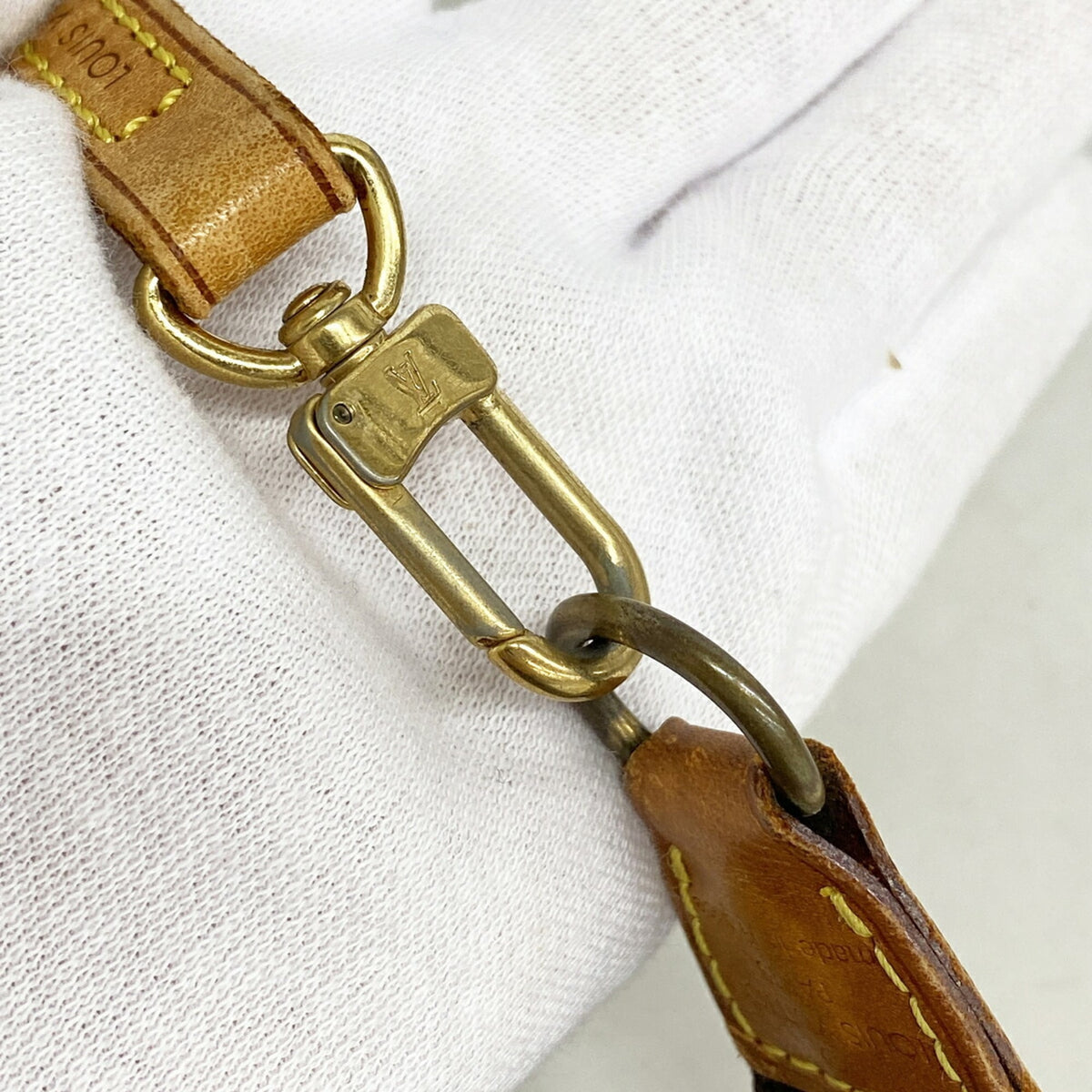 Louis Vuitton Brown Pouch (Pre-Owned)
