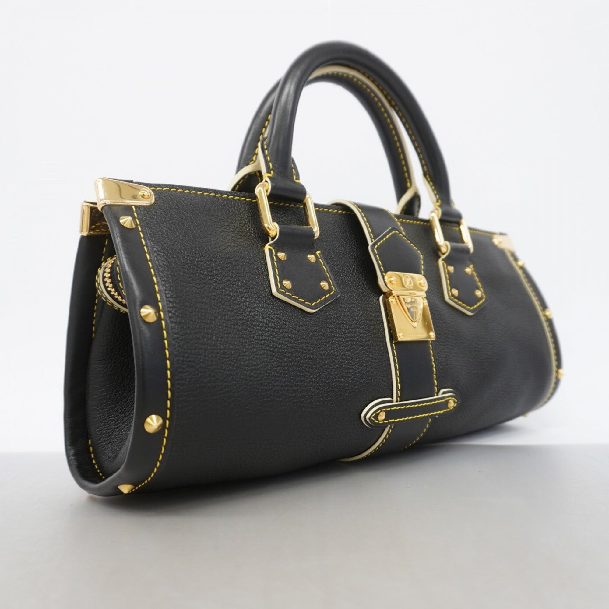 Louis Vuitton Noir Handbag (Pre-Owned)