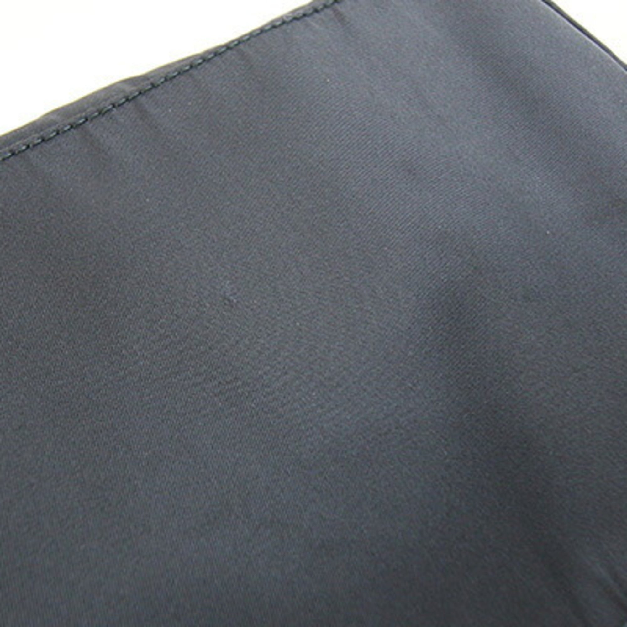 Prada Black Nylon Tote Bag (Pre-Owned)