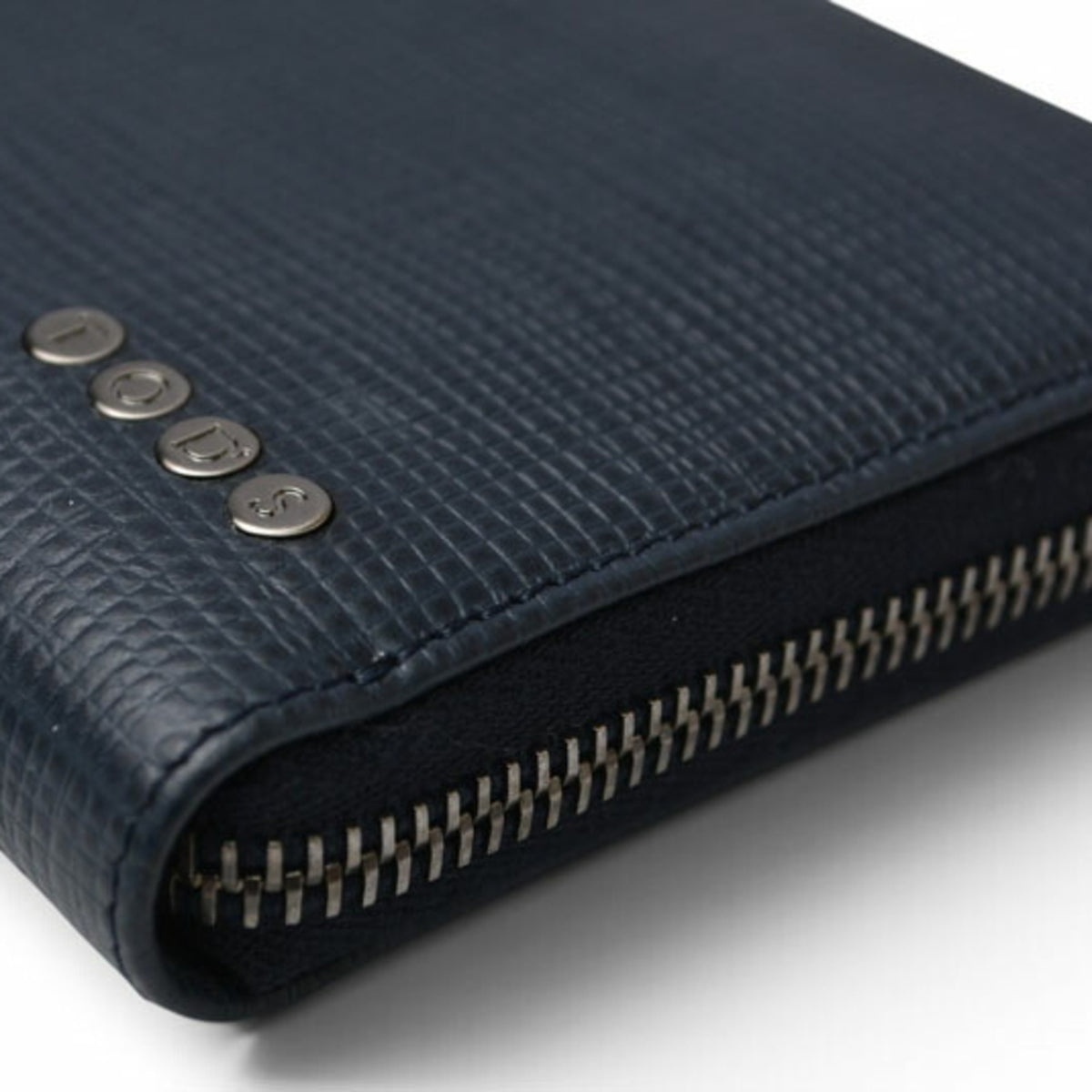 Tod's Navy Leather Long Wallet (Bi-Fold) (Pre-Owned)