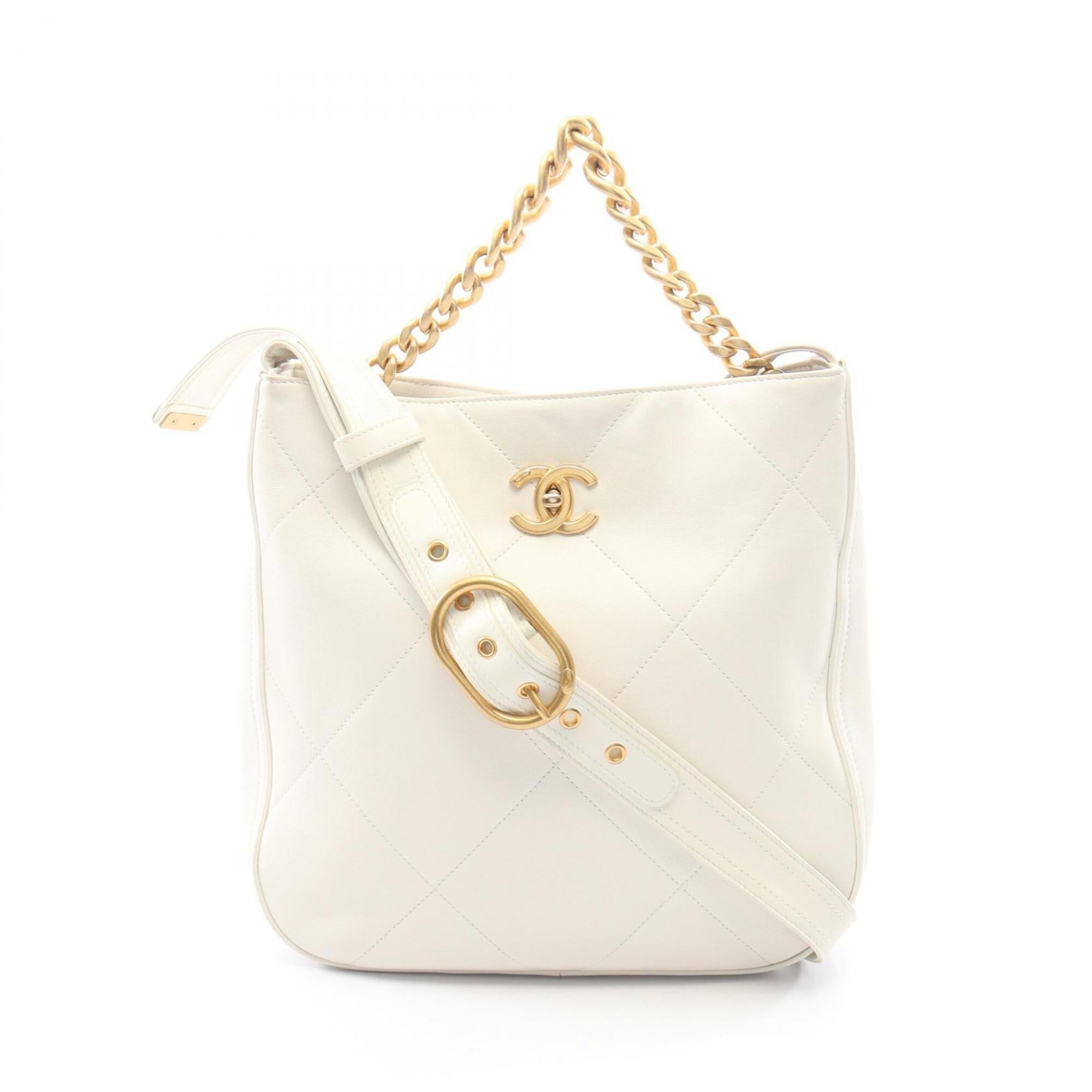 Chanel White Leather Handbag Shoulder Bag (Pre-Owned)