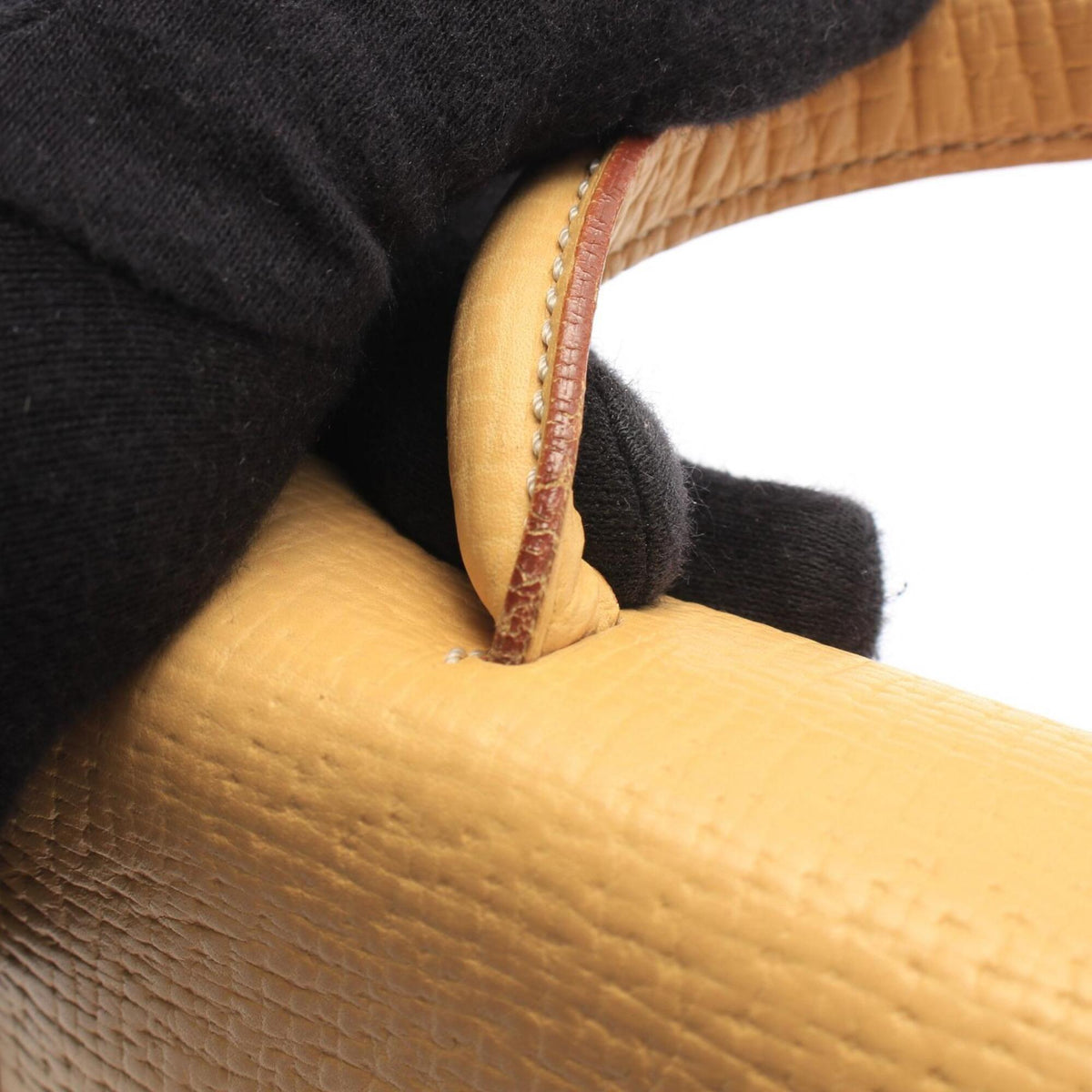 Loewe Yellow Leather Handbag (Pre-Owned)