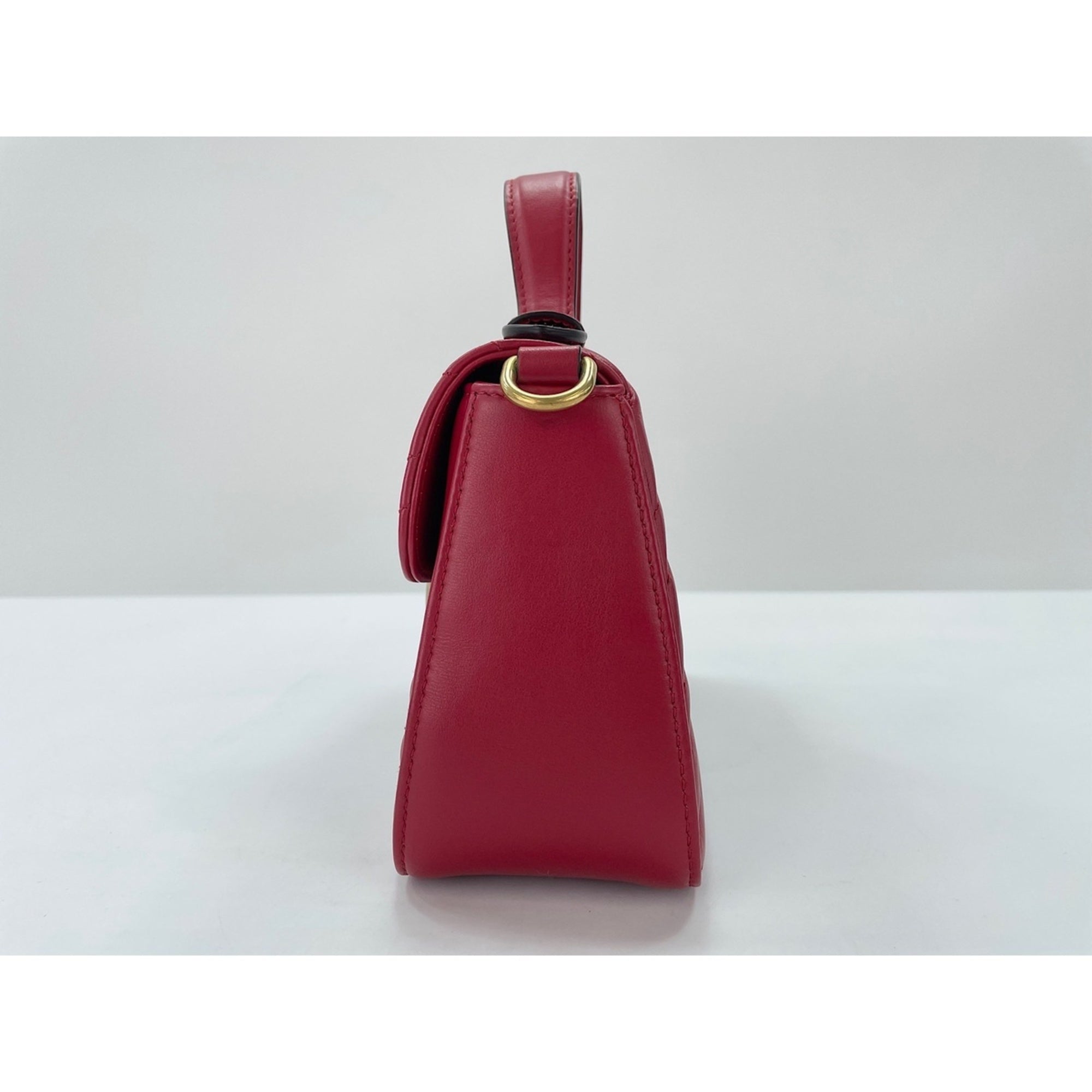 Gucci Red Color Shoulder Bag (Pre-Owned)
