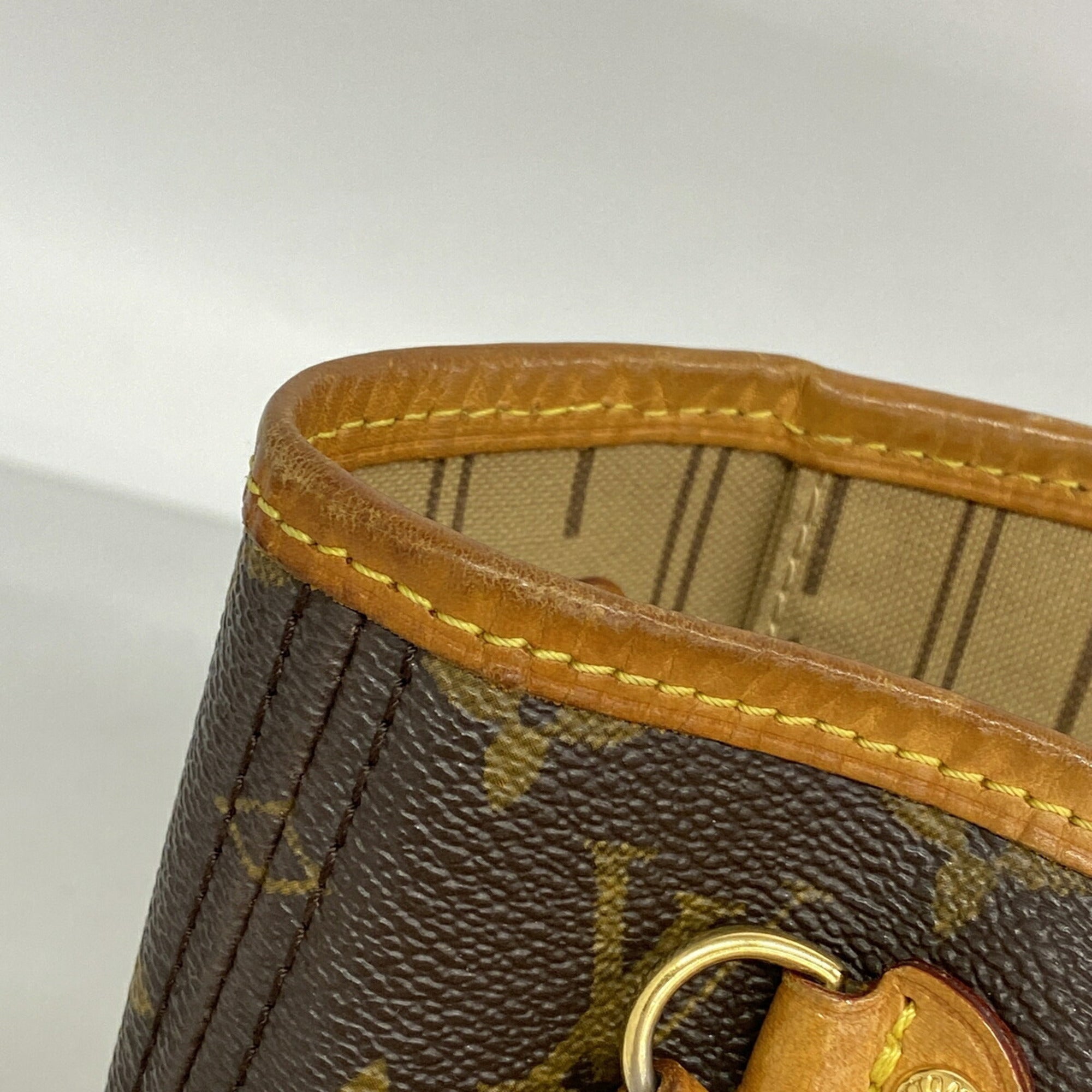 Louis Vuitton Brown Tote Bag (Pre-Owned)