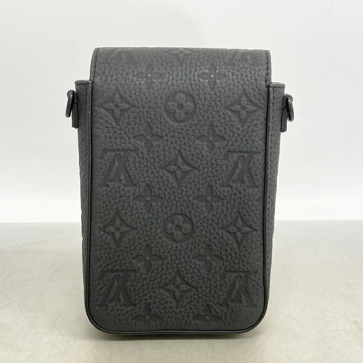 Louis Vuitton Black Shoulder Bag (Pre-Owned)