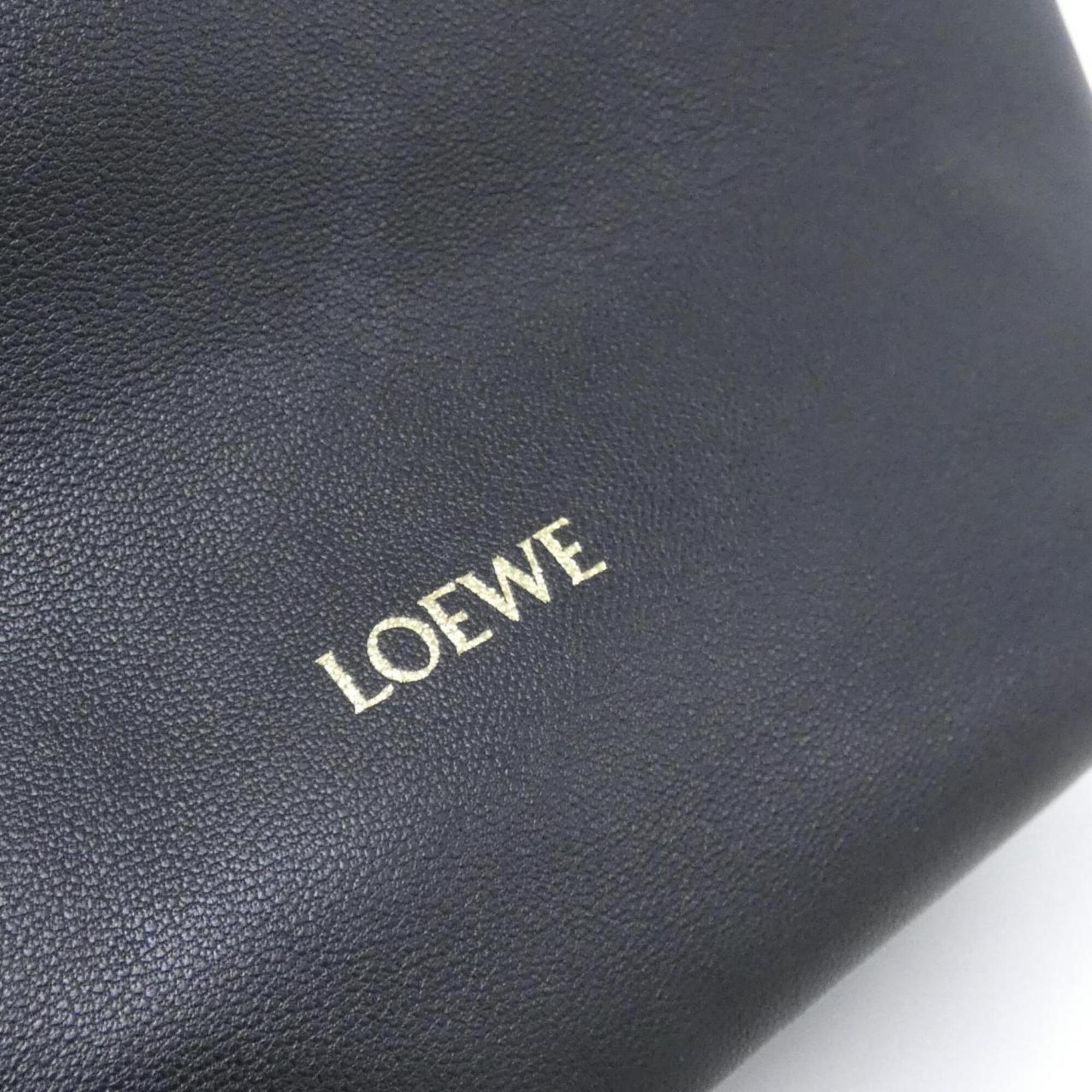 Loewe Black Leather Shoulder Bag (Pre-Owned)