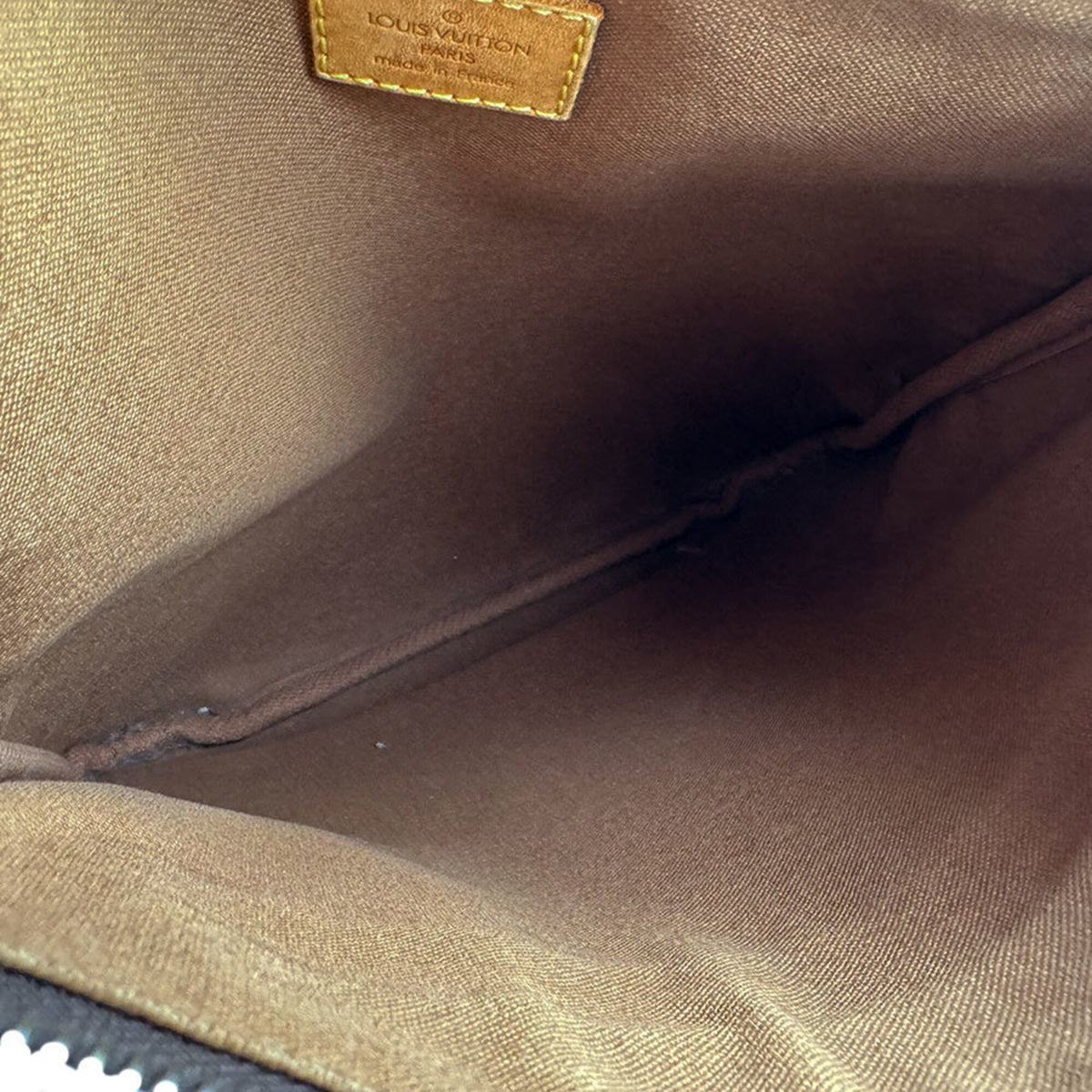 Louis Vuitton Brown Monogram Monogram Pochette Shoulder Bag (Pre-Owned)