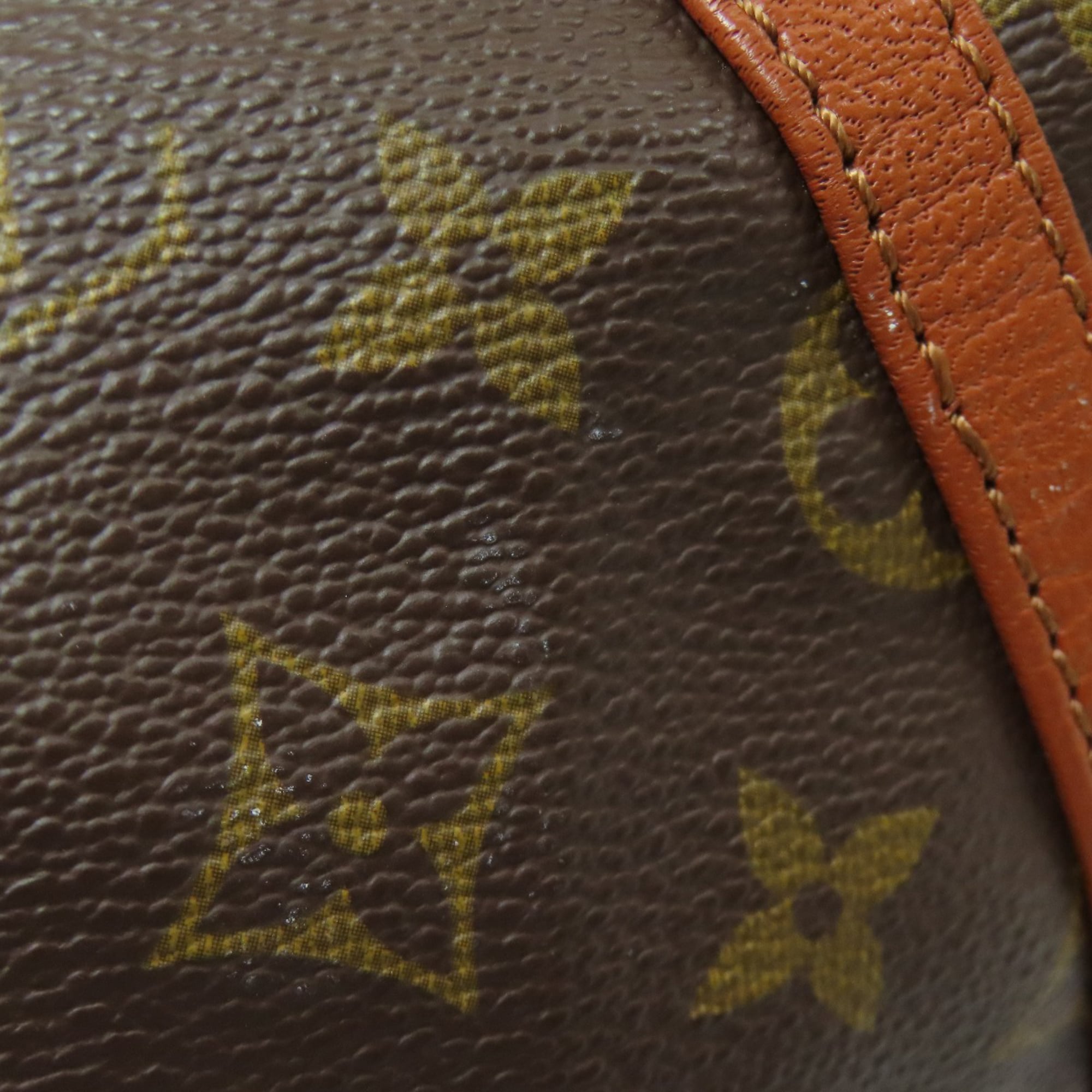 Louis Vuitton Brown Monogram Monogram Canvas Handbag (Pre-Owned)