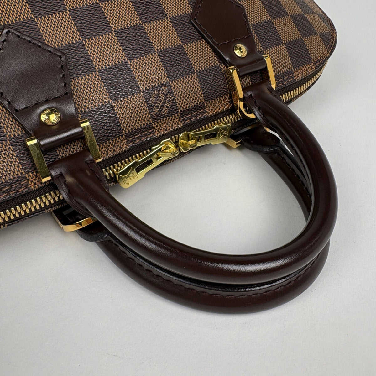 Louis Vuitton Brown Damier Canvas Handbag (Pre-Owned)