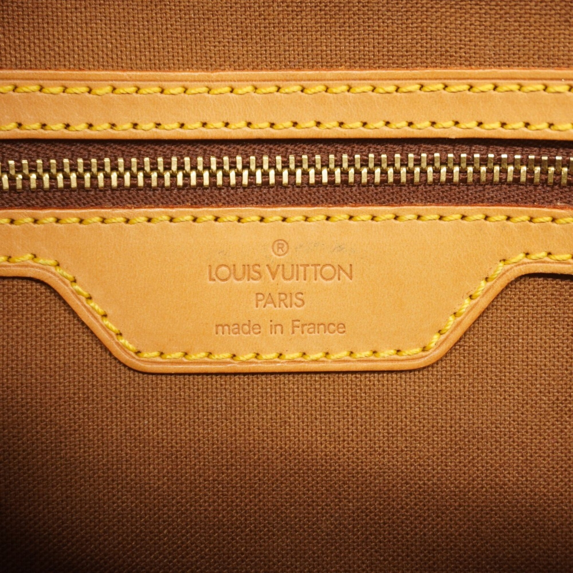 Louis Vuitton Brown Shoulder Bag (Pre-Owned)