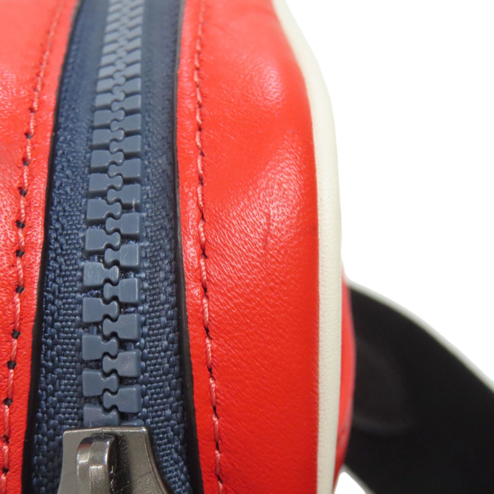 Coach Red Color Leather Shoulder Bag (Pre-Owned)