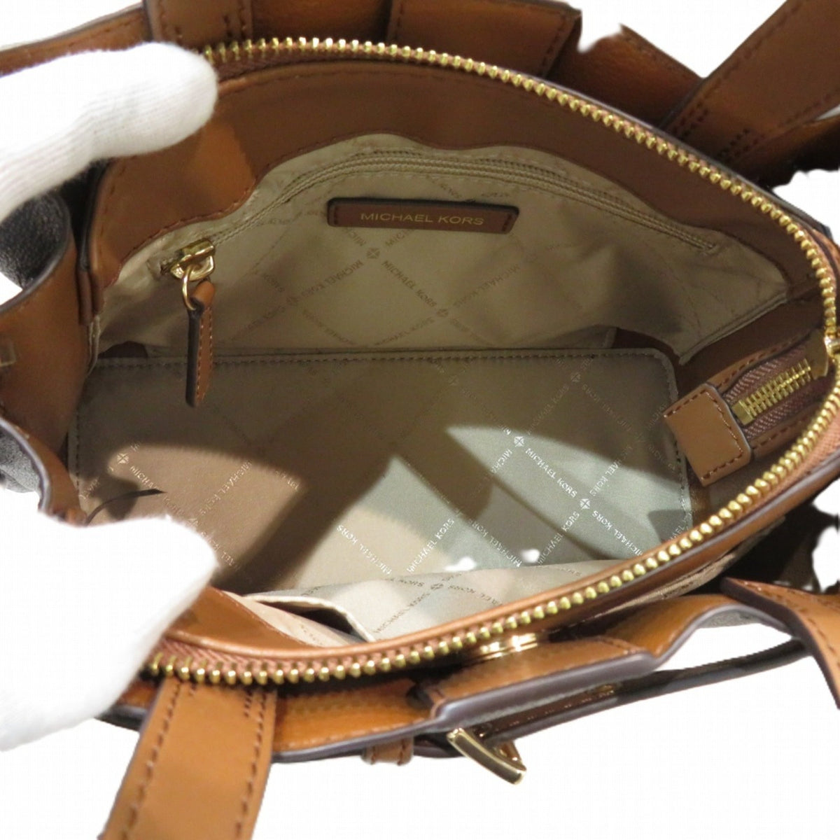 Michael Kors Brown Handbag (Pre-Owned)
