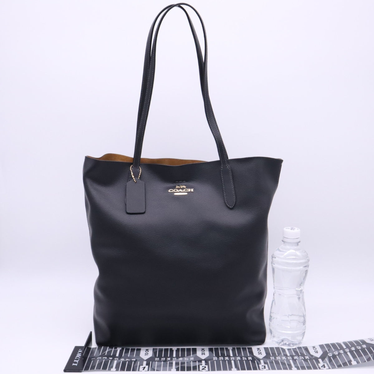 Coach Black Leather Tote Bag (Pre-Owned)