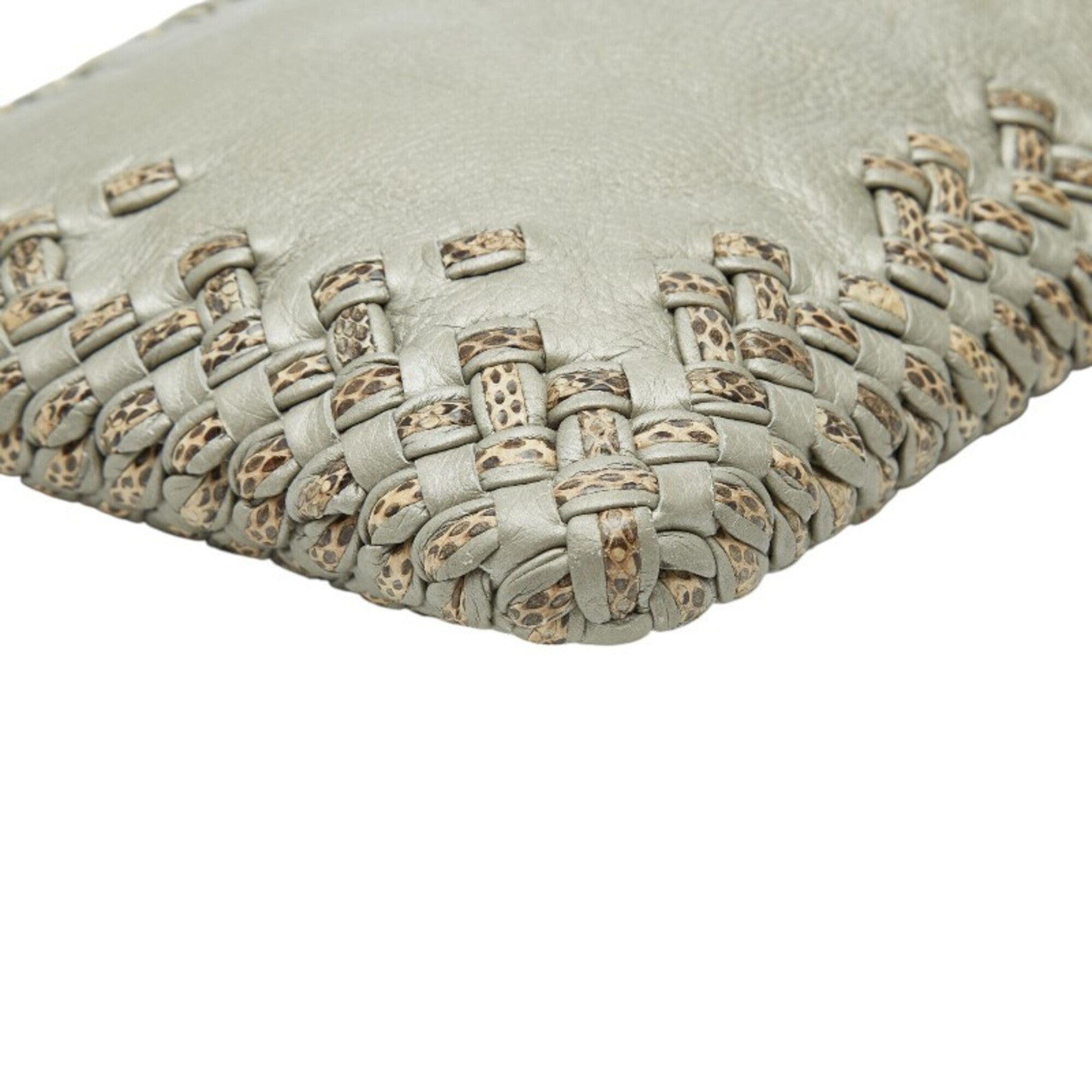 Bottega Veneta Gray Leather Clutch Bag (Pre-Owned)
