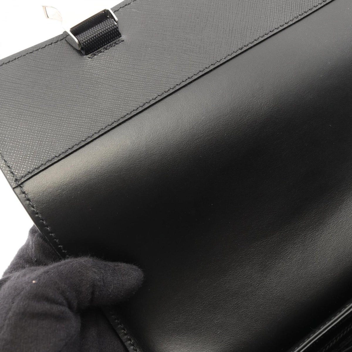 Prada Black Leather Handbag Shoulder Bag Weekend Bag (Pre-Owned)