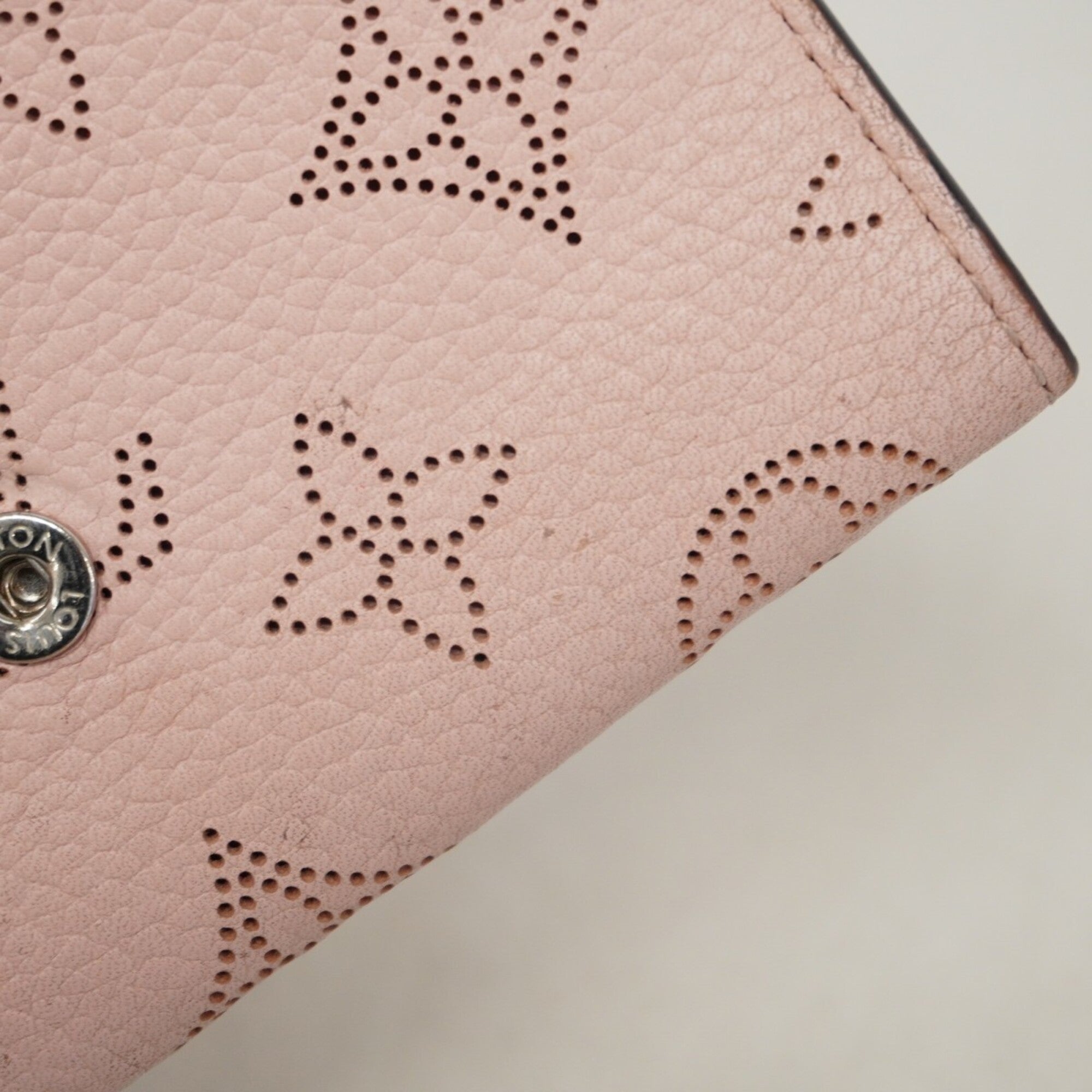 Louis Vuitton Magnolia Coin Purse/Coin Case (Pre-Owned)