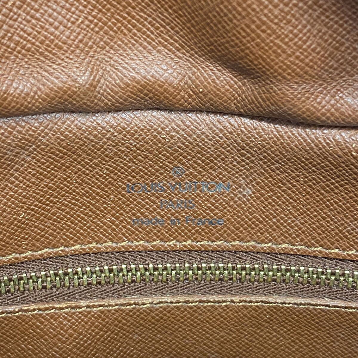 Louis Vuitton Brown Shoulder Bag (Pre-Owned)