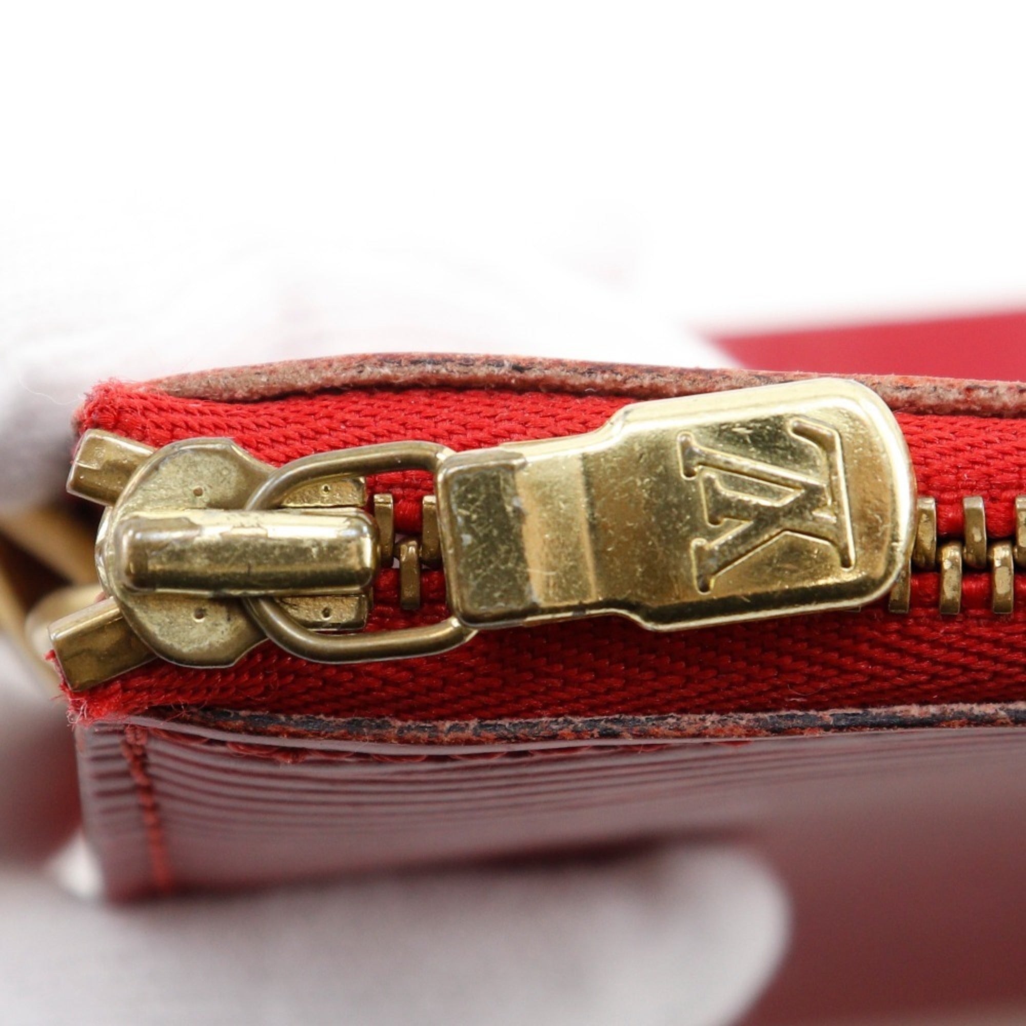 Louis Vuitton Castilian Red Red Color Epi Leather Pochette Pouch (Pre-Owned)