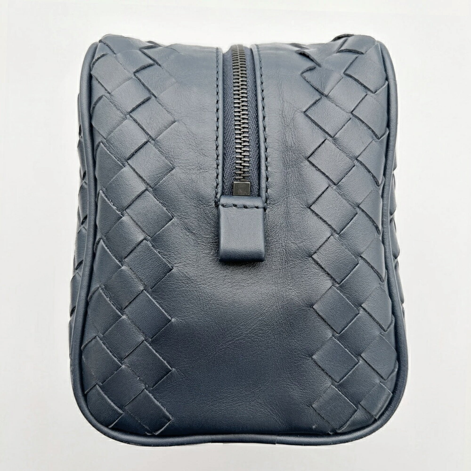 Bottega Veneta Intrecciato Navy Leather Pouch (Pre-Owned)