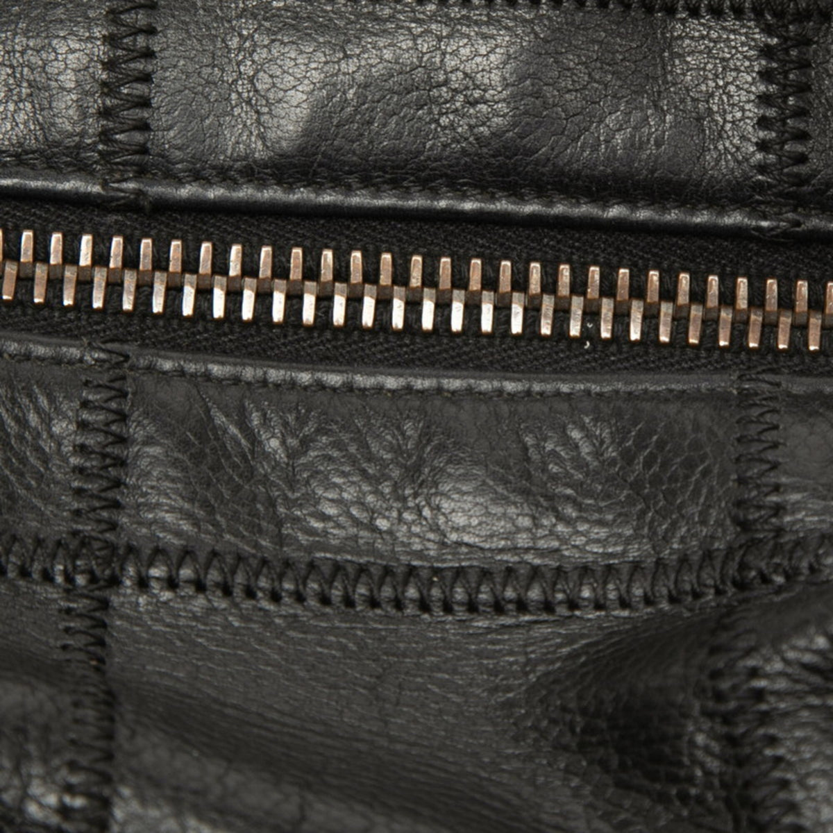Chanel Black Grained Calfskin Handbag Shoulder Bag (Pre-Owned)