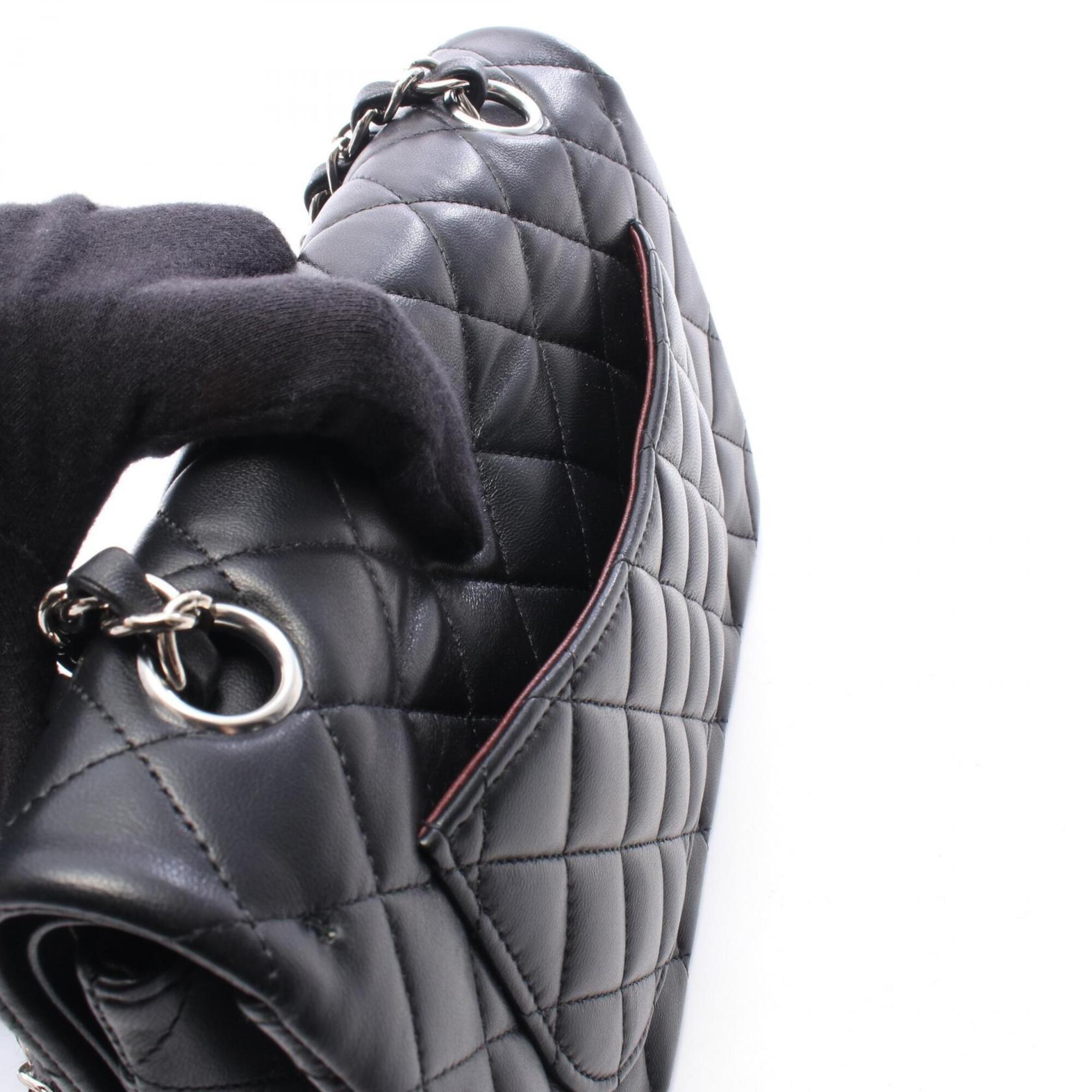 Chanel Black Leather Handbag Shoulder Bag (Pre-Owned)