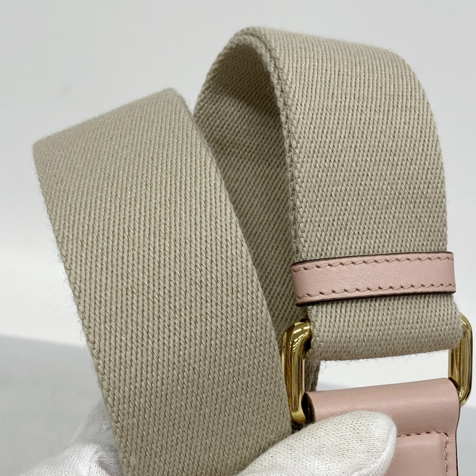 Gucci Pink Leather Handbag (Pre-Owned)