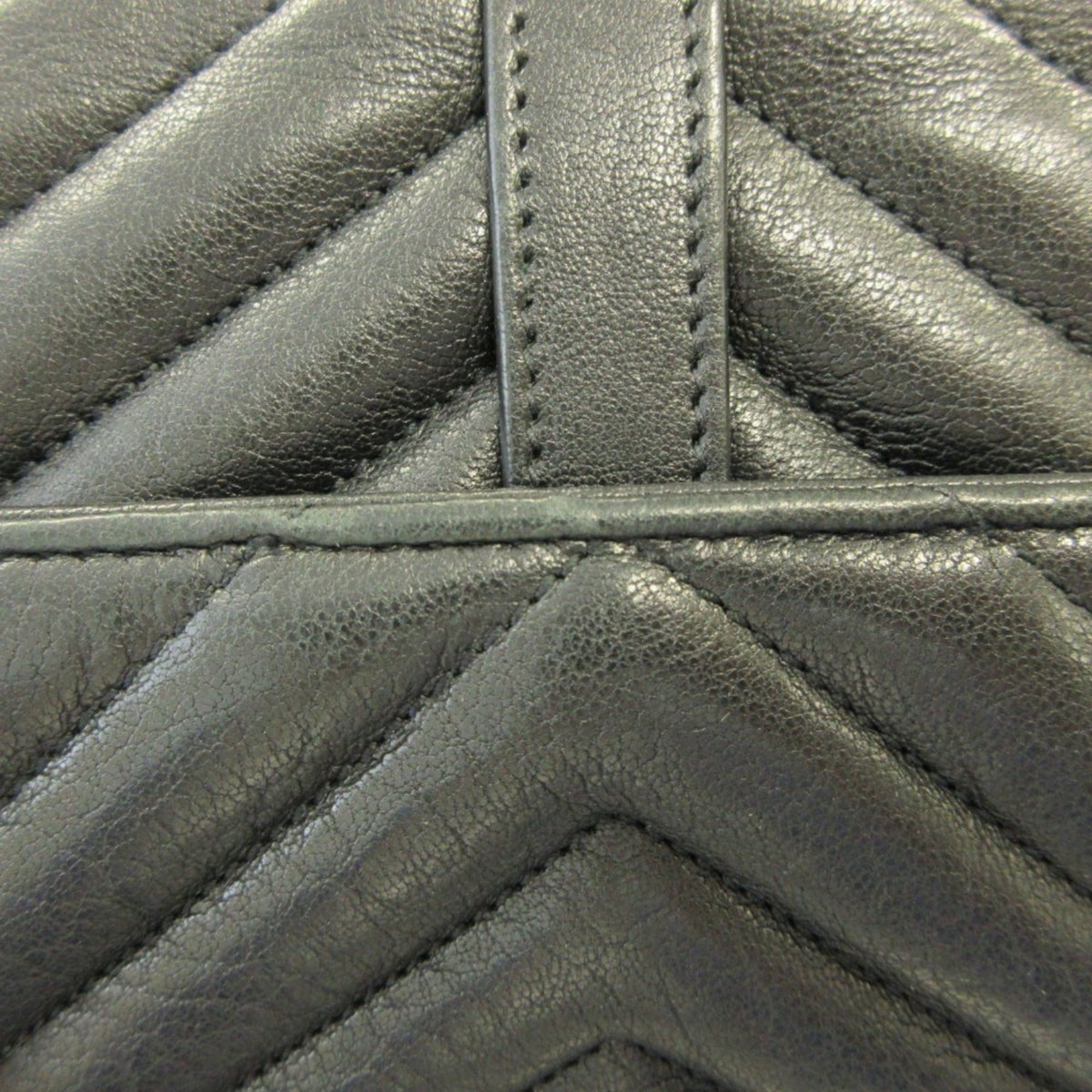 Yves Saint Laurent Black Leather Shoulder Bag (Pre-Owned)