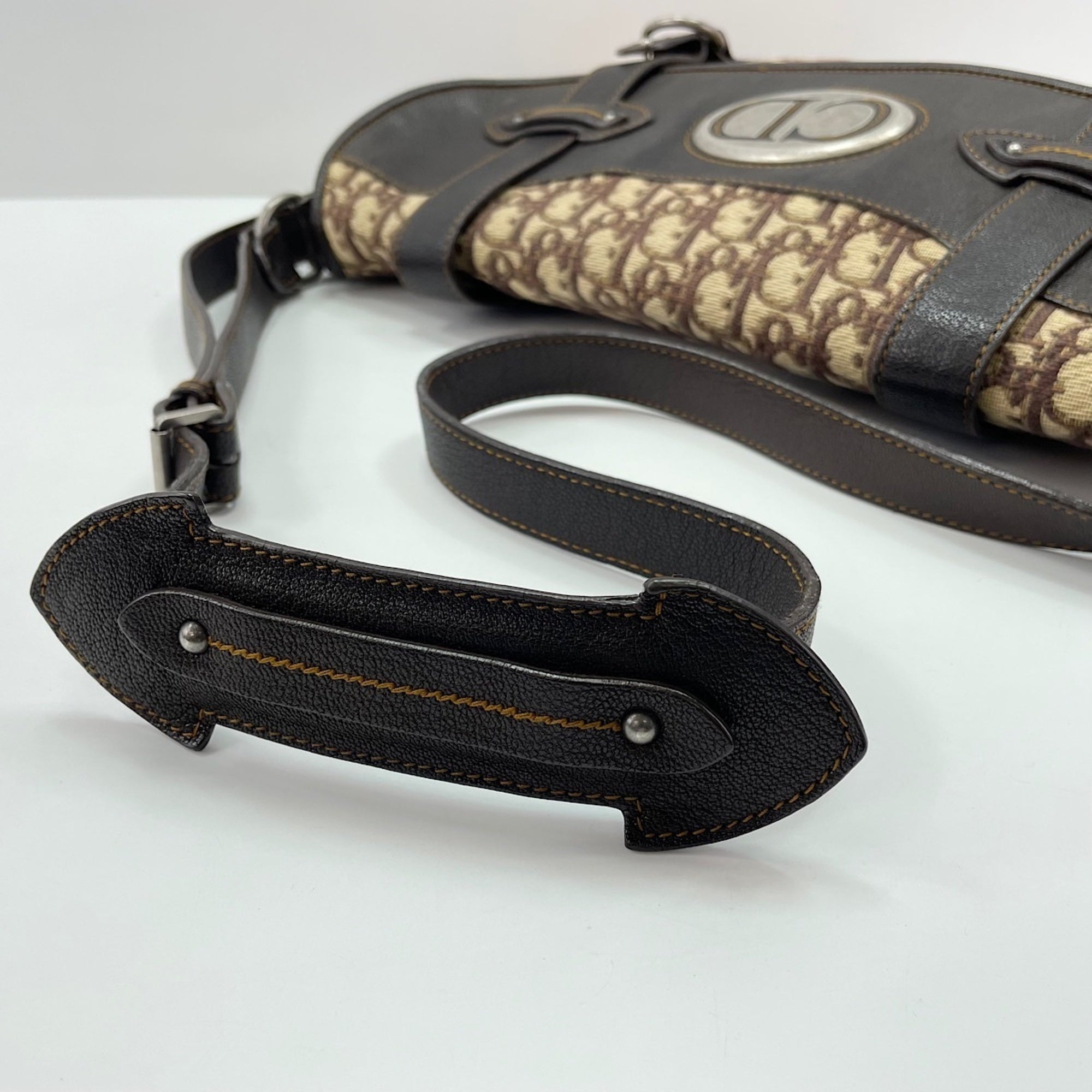 Christian Dior Brown Shoulder Bag (Pre-Owned)