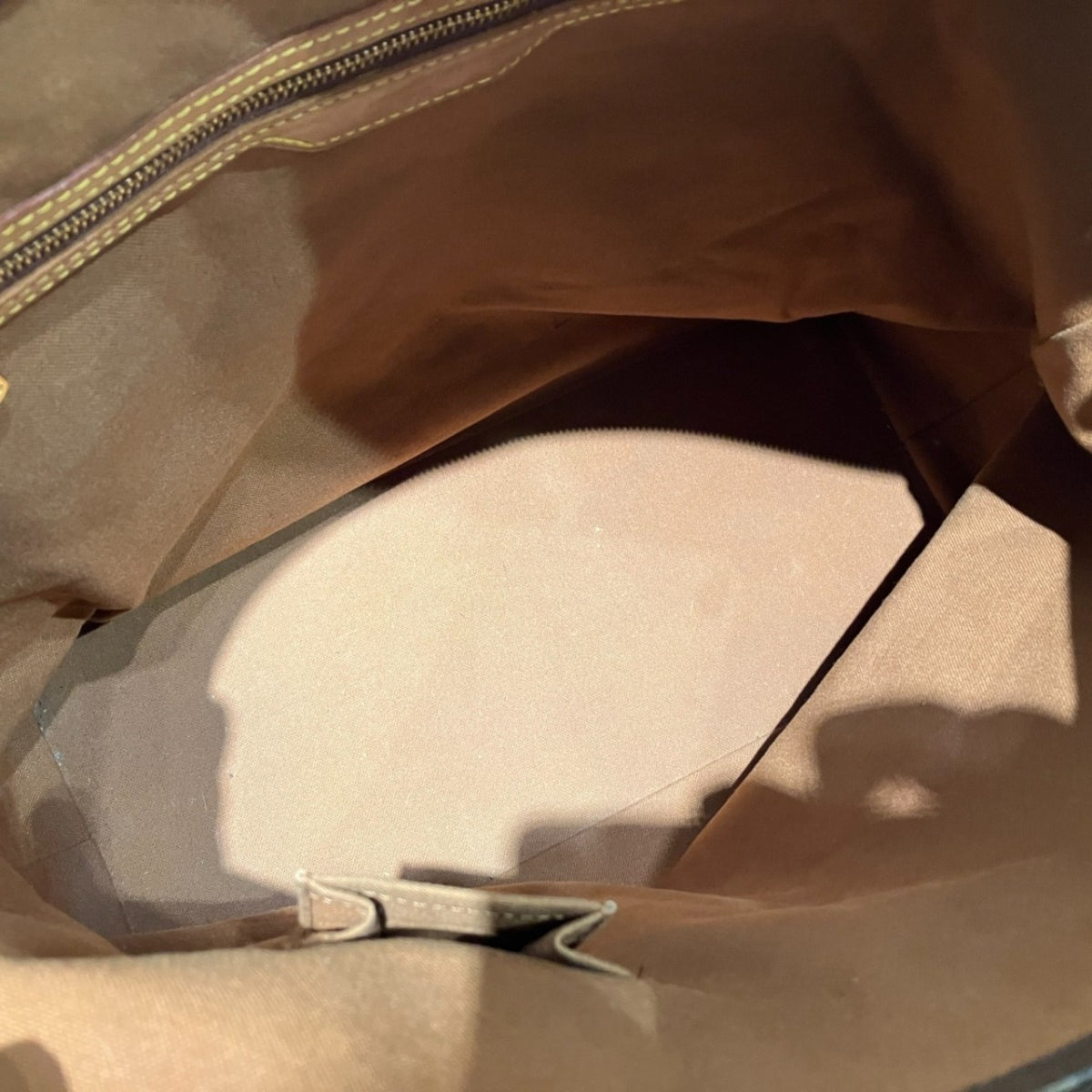 Louis Vuitton Brown Monogram Canvas Tote Bag (Pre-Owned)
