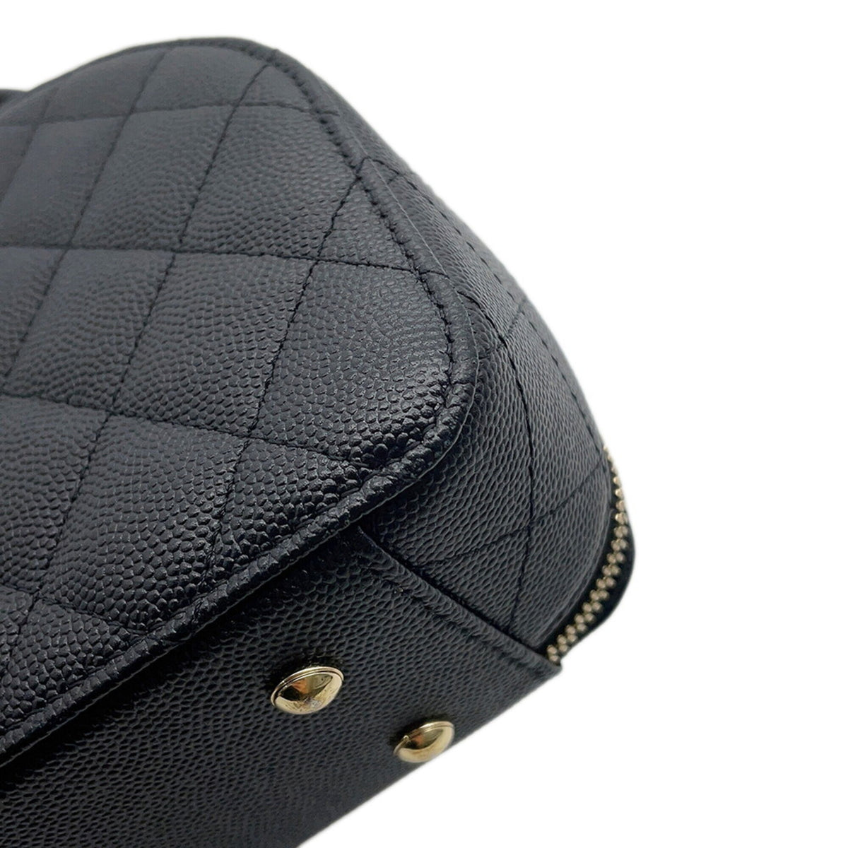 Chanel Matelasse Black Grained Calfskin Handbag Shoulder Bag (Pre-Owned)