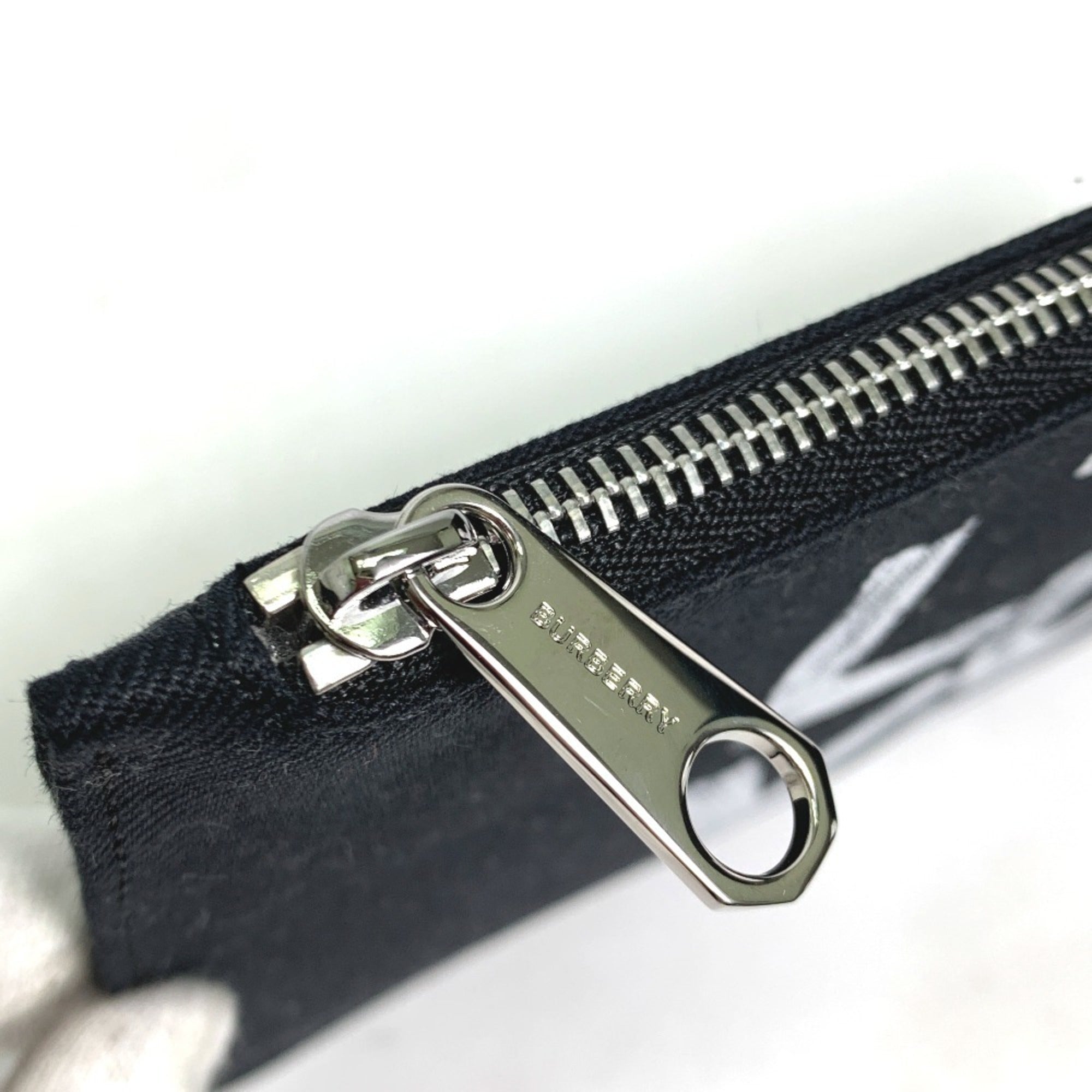 Burberry Black White Canvas Coin Purse/Coin Case (Pre-Owned)