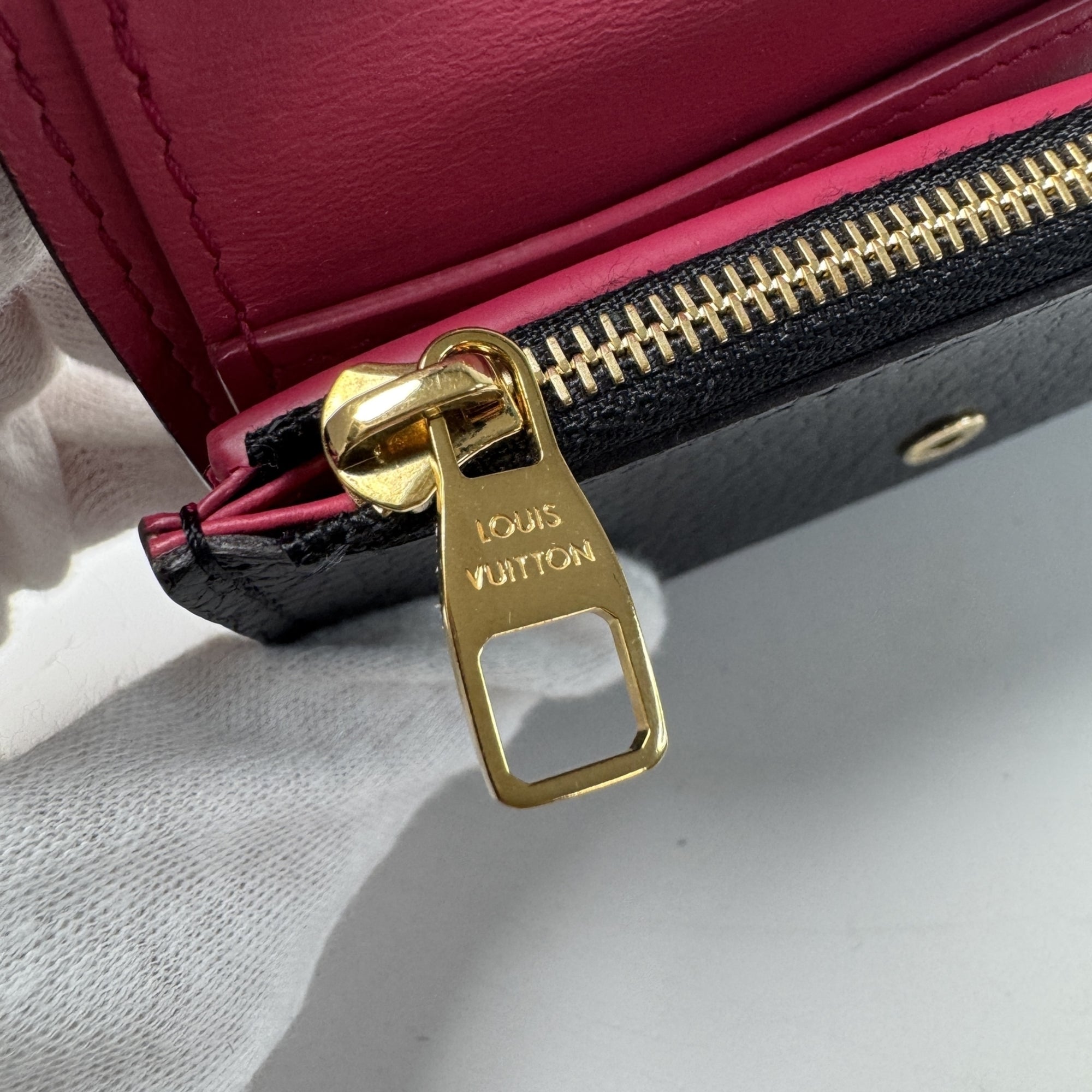 Louis Vuitton Black Hot Pink Leather Wallet (Tri-Fold) (Pre-Owned)