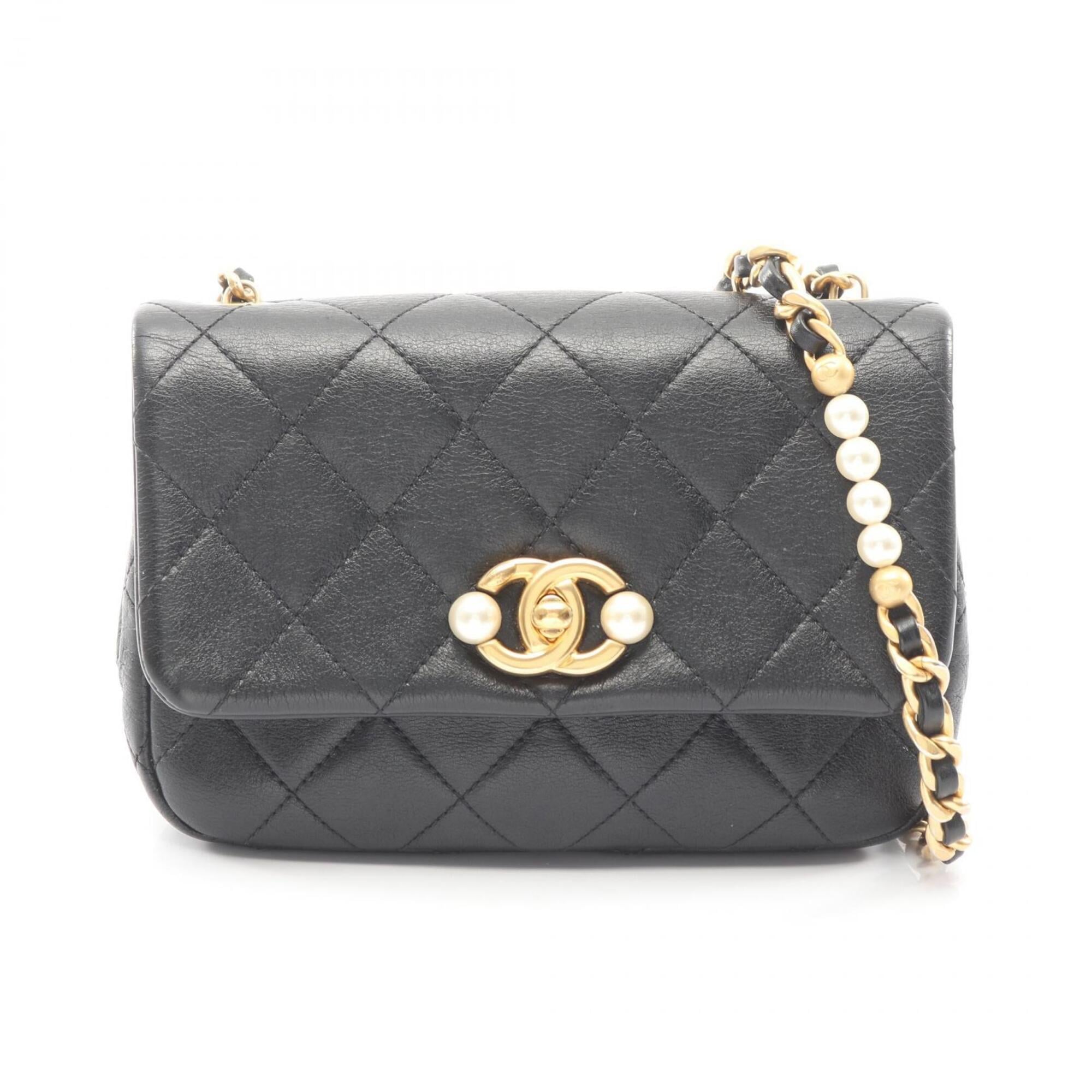 Chanel Black Leather Handbag Shoulder Bag (Pre-Owned)