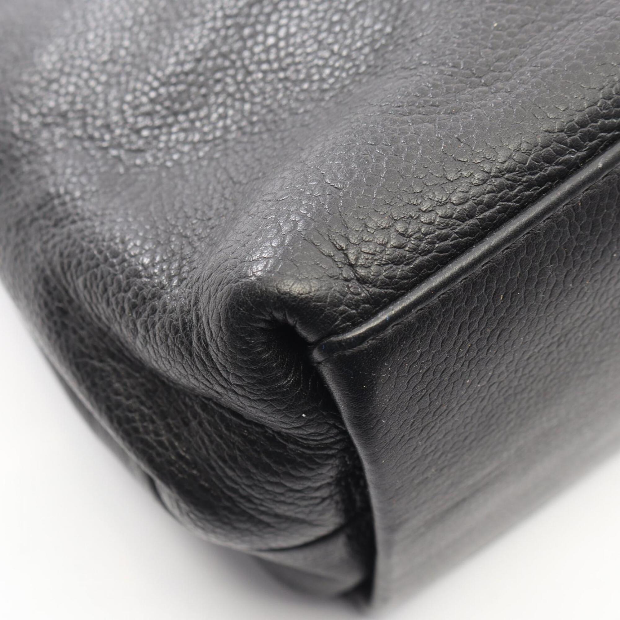 Chanel Black Grained Calfskin Handbag (Pre-Owned)