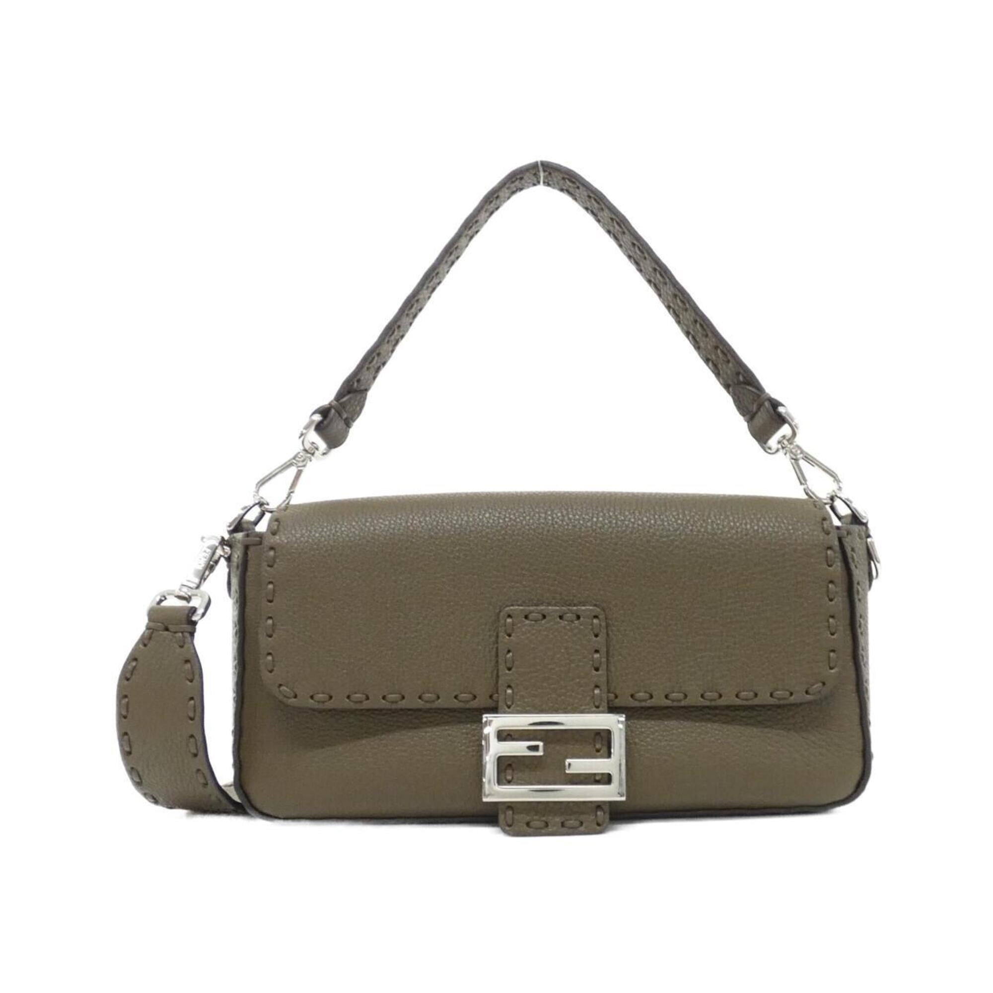 Fendi Green Leather Shoulder Bag (Pre-Owned)